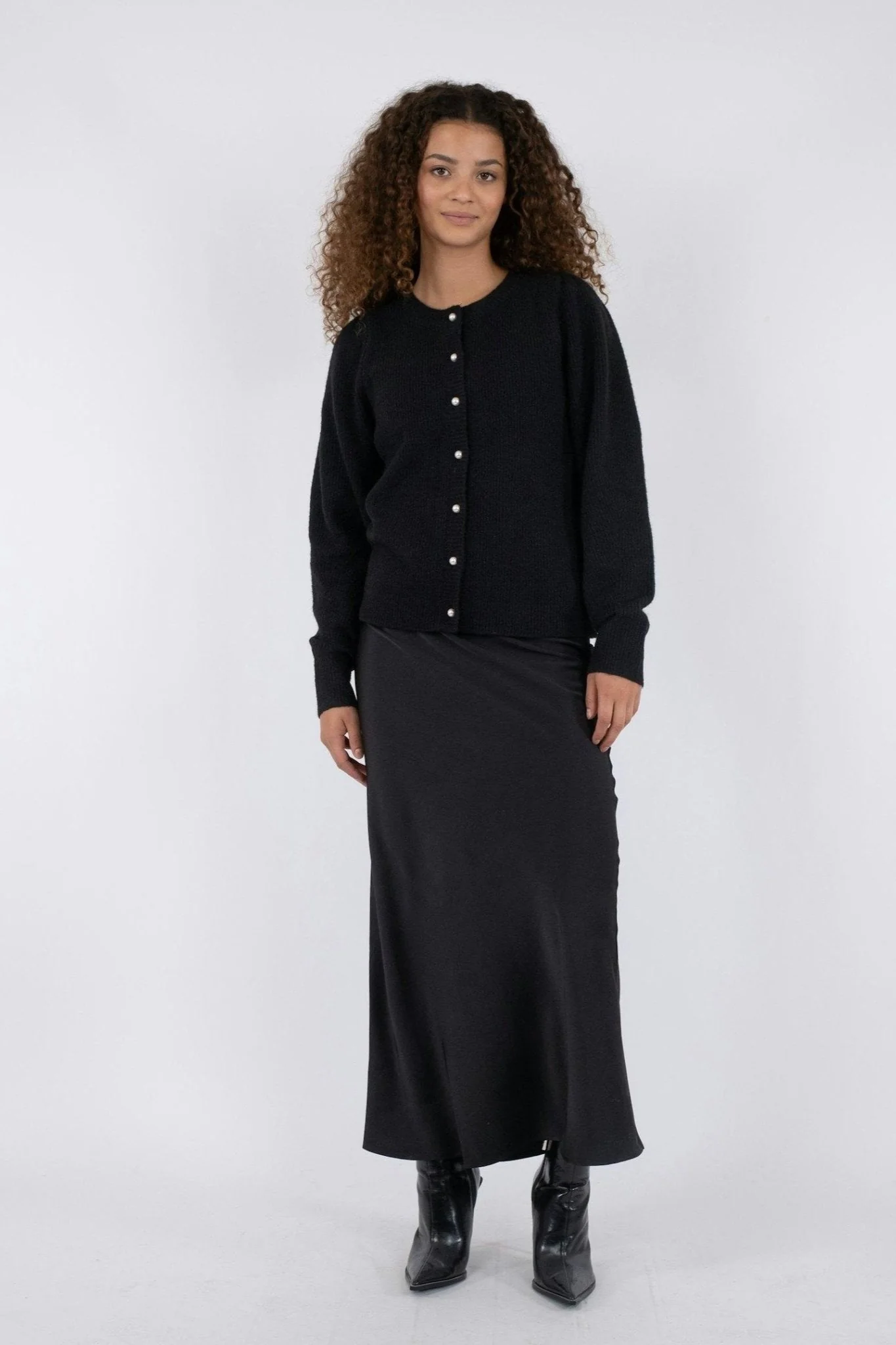 Nuna Knit Cardigan Black - Image 10
