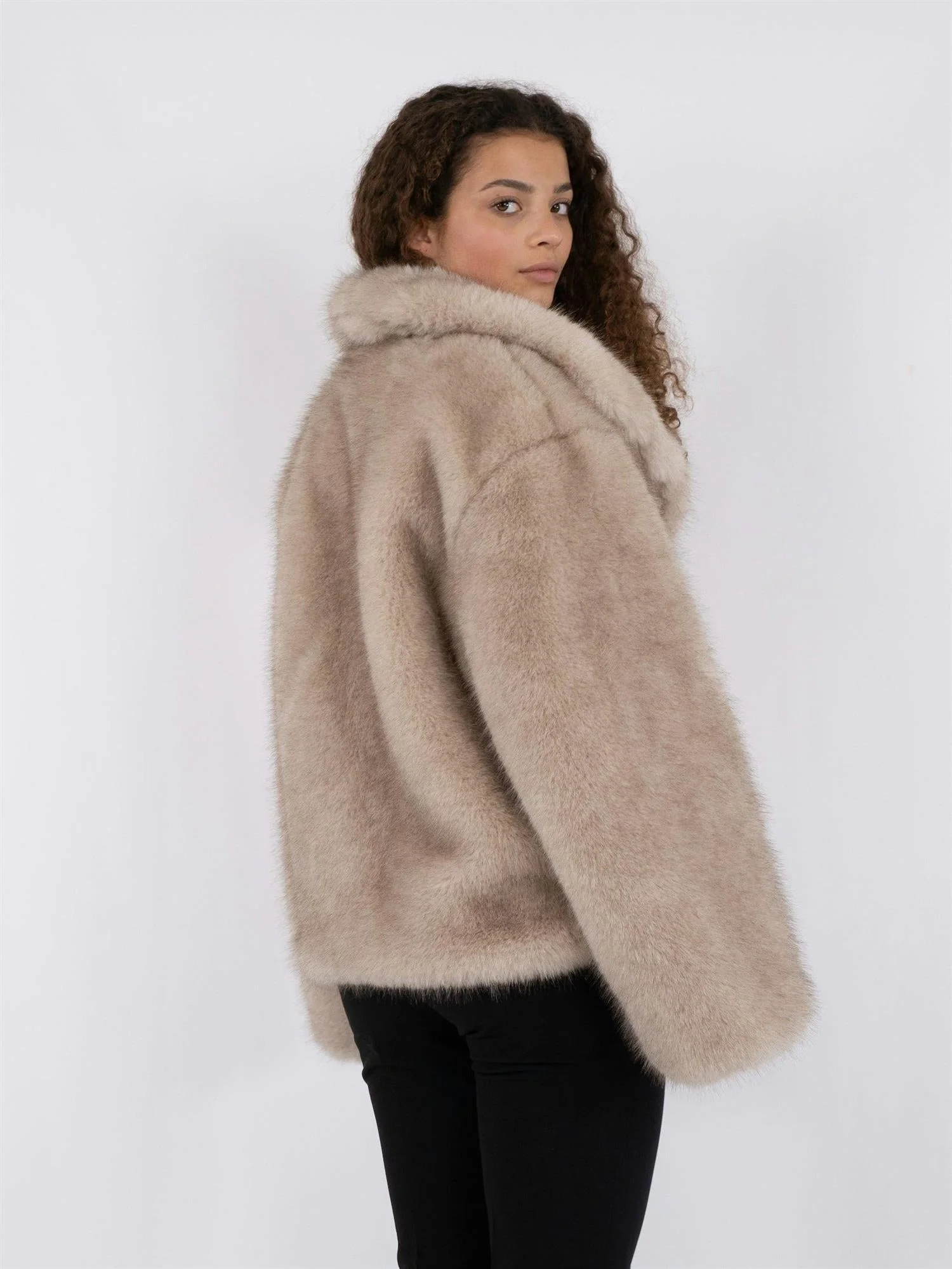 Stephanie Faux Fur Jacket Beige - Image 3