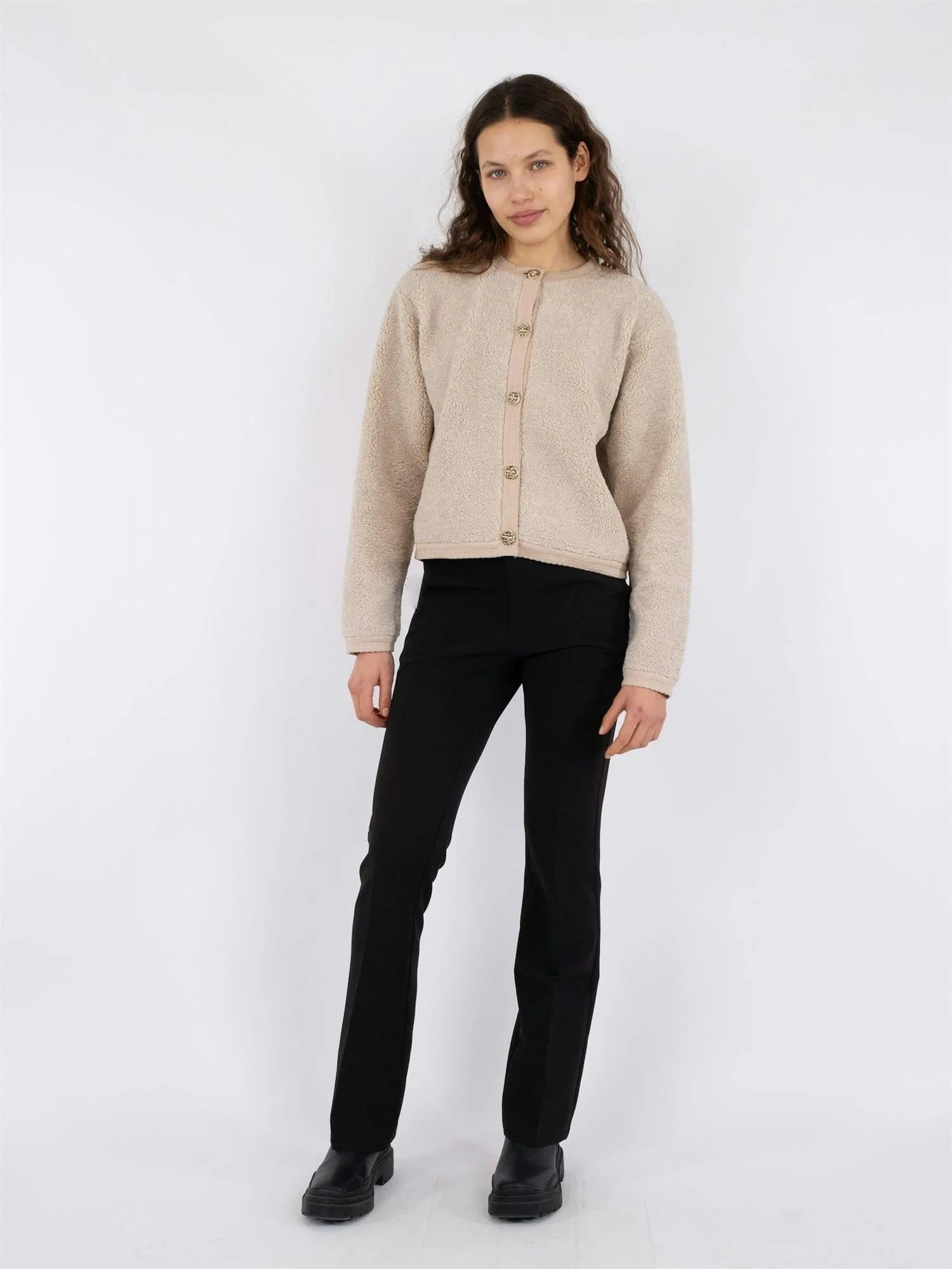 Limo Fluffy Knit Cardigan Sand - Image 5
