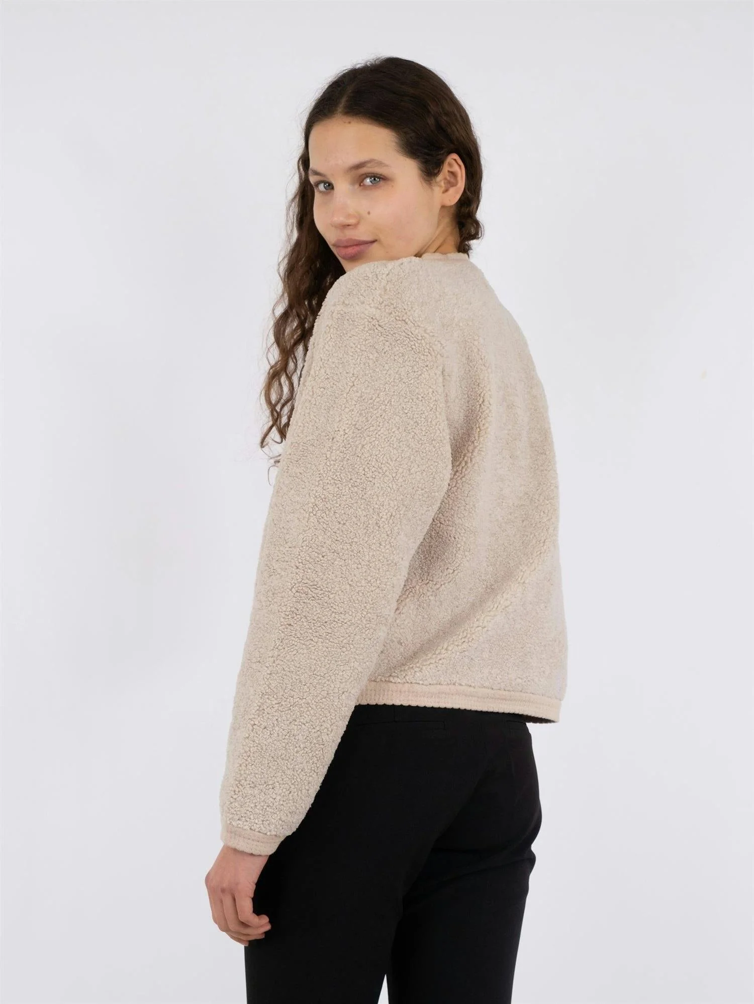 Limo Fluffy Knit Cardigan Sand - Image 6
