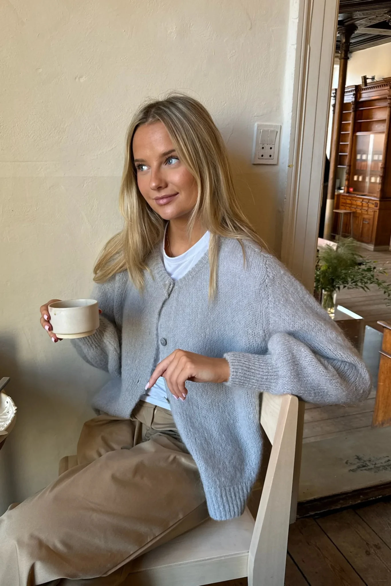 Ida Cardigan Grey - Image 4