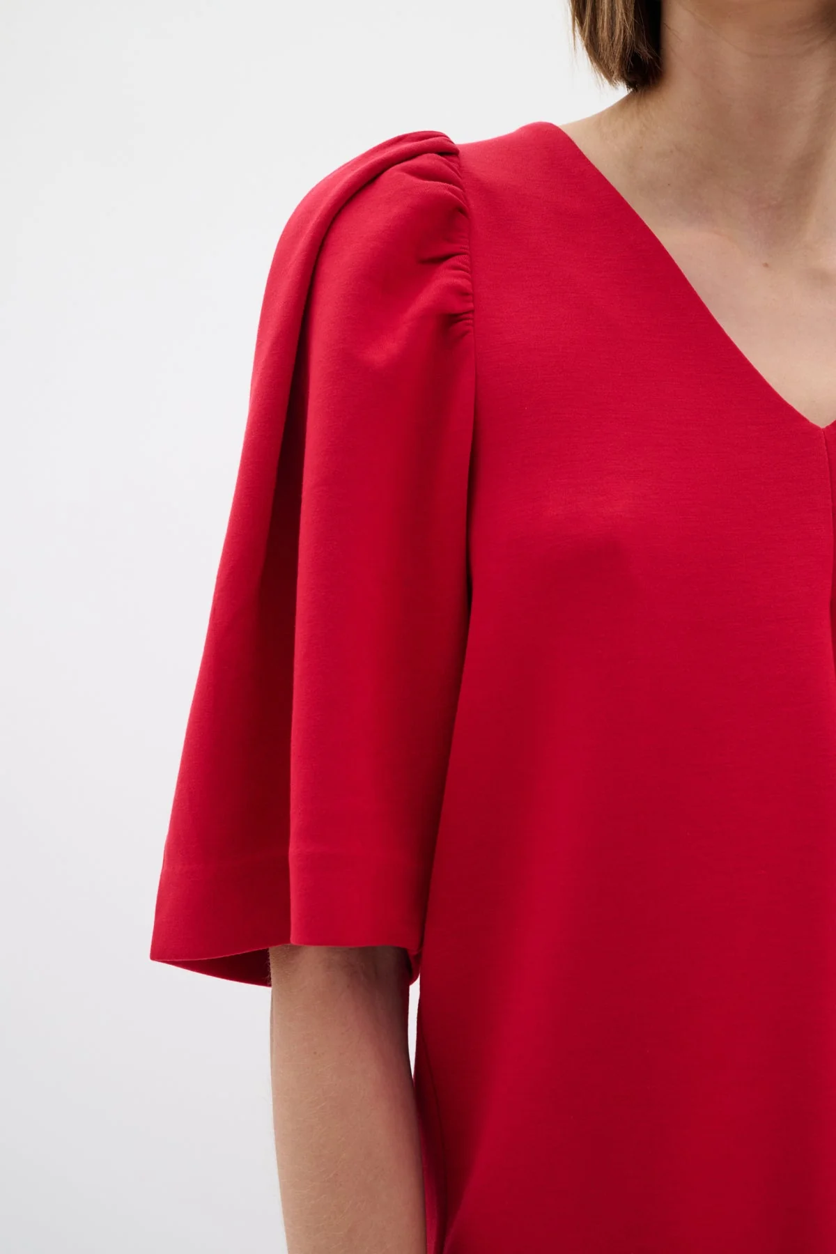 Becentiw Blouse True Red - Image 4