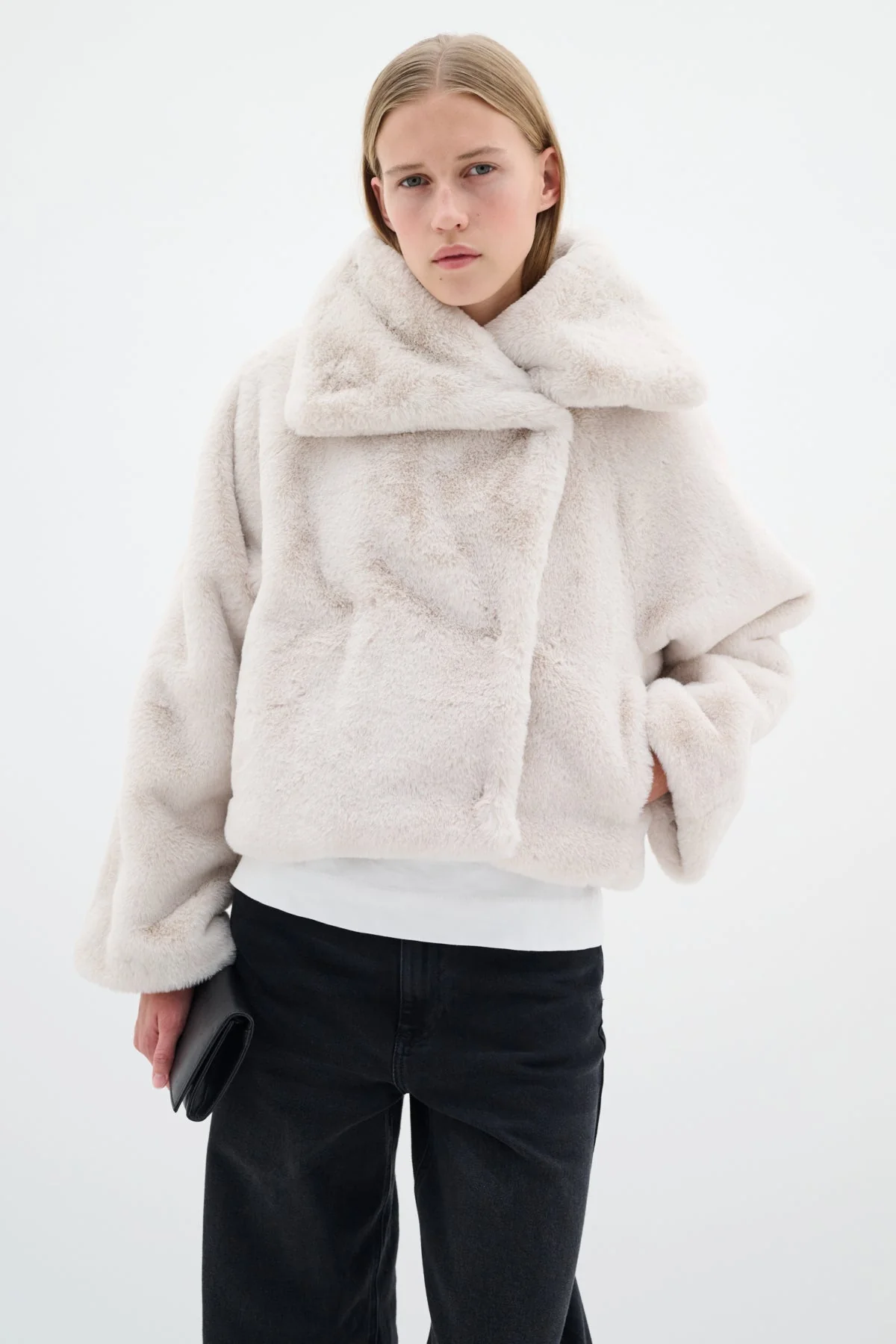 Yonekoiw Short Coat Haze - Image 3