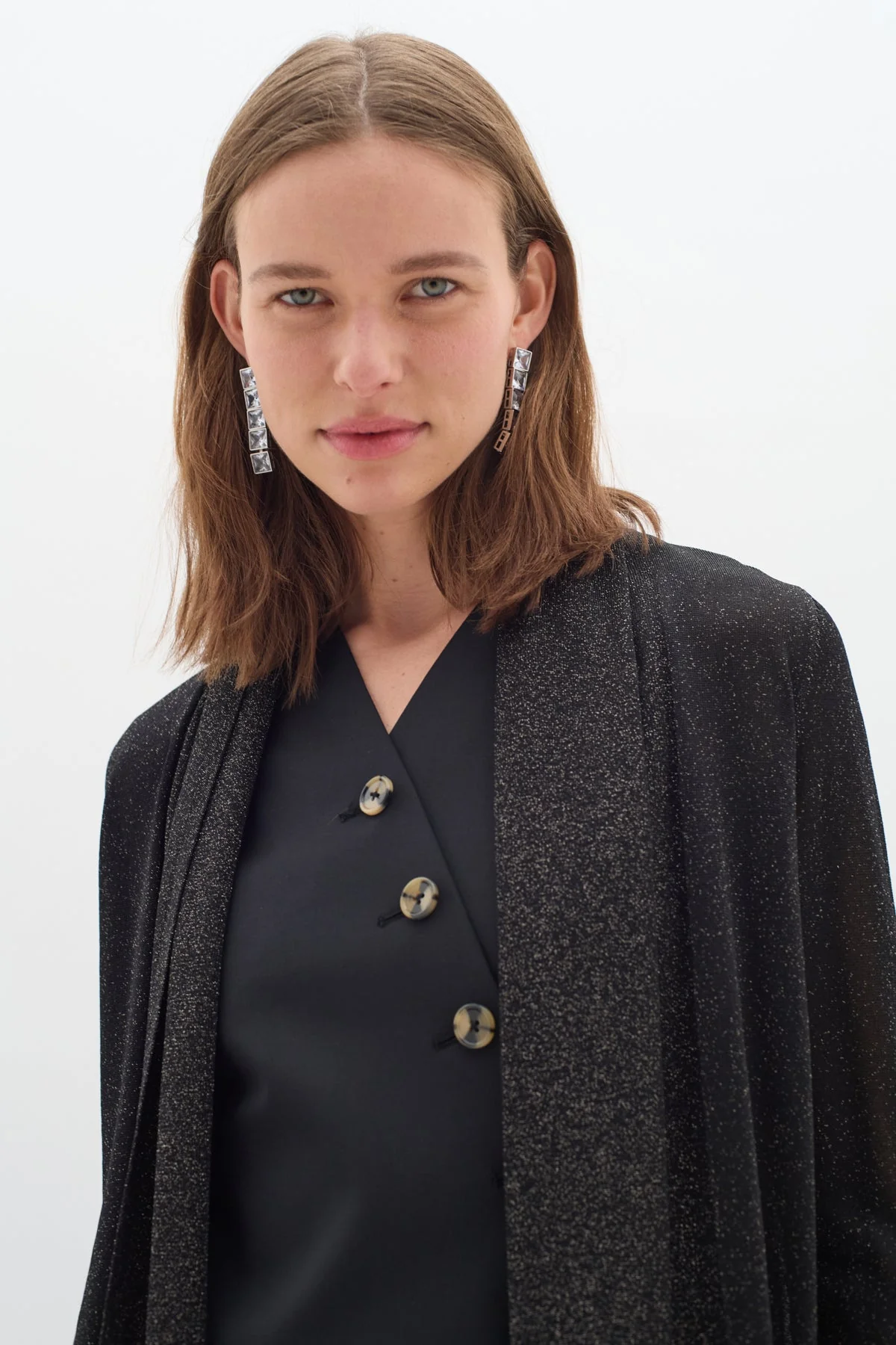 Thaniiw Cardigan Black - Image 5