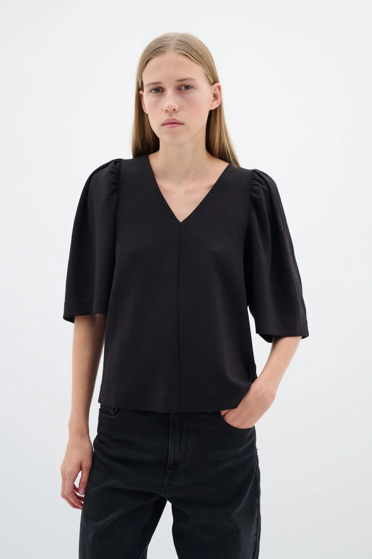 Becentiw Blouse Black - Image 2
