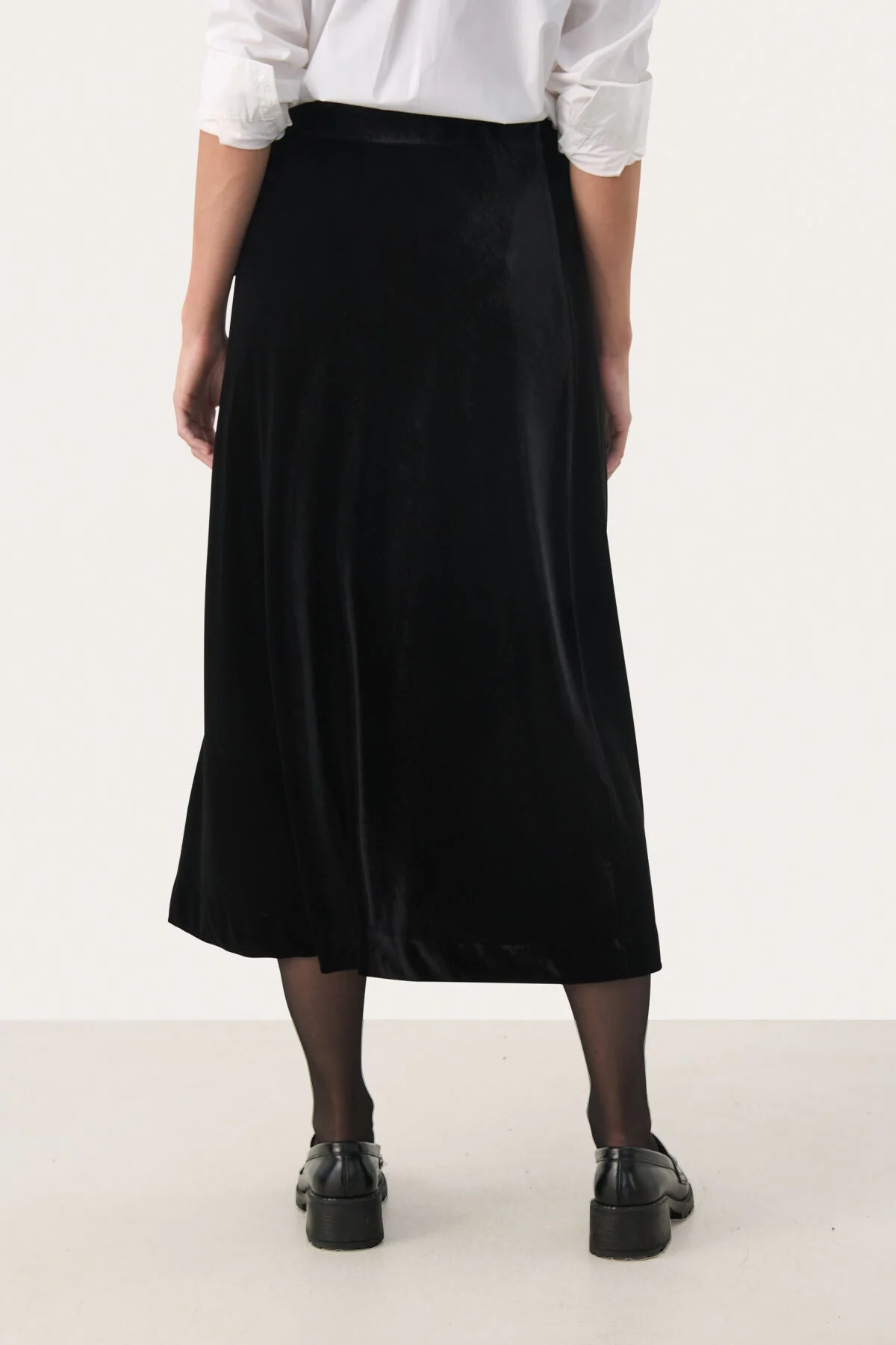 Meyapw Skirt Black - Image 6