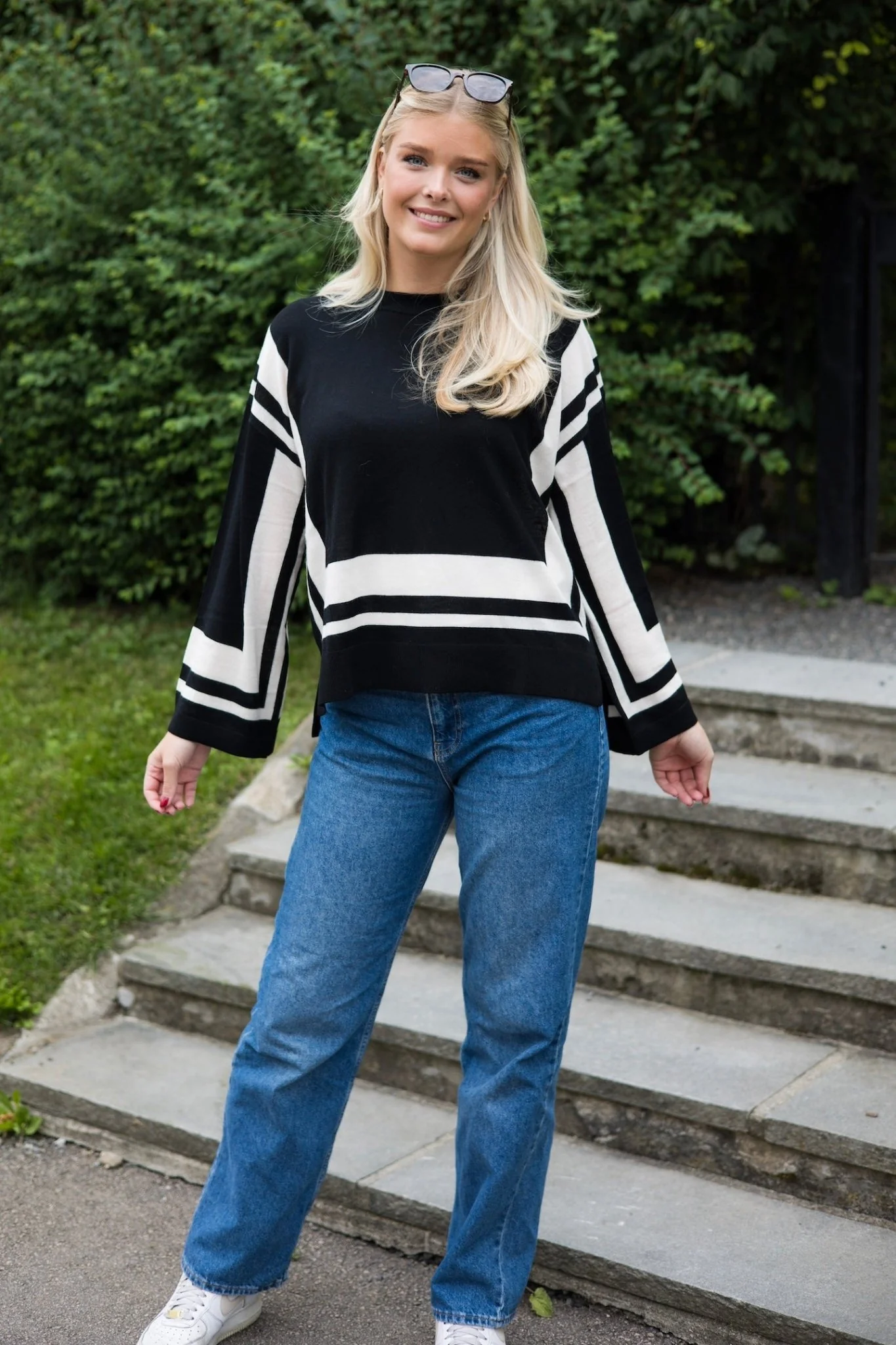 Brooklyn Pullover Black - Image 5