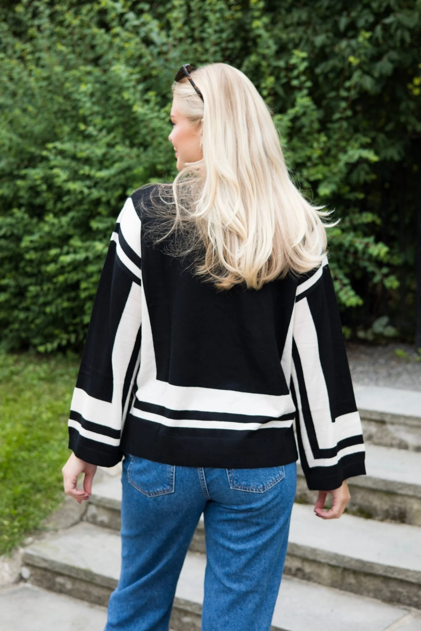 Brooklyn Pullover Black - Image 6