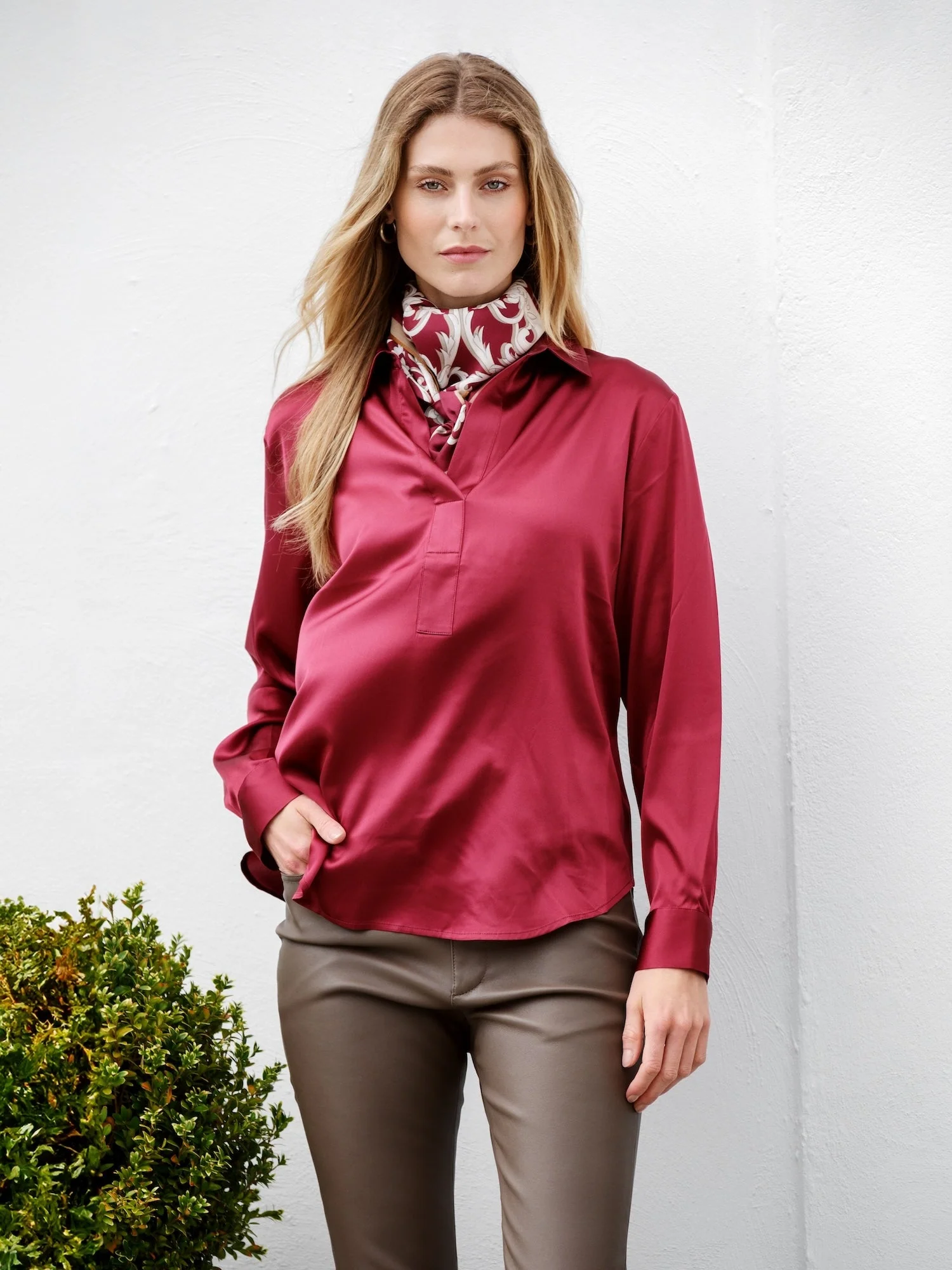 Leia Blouse Wildberry - Image 2