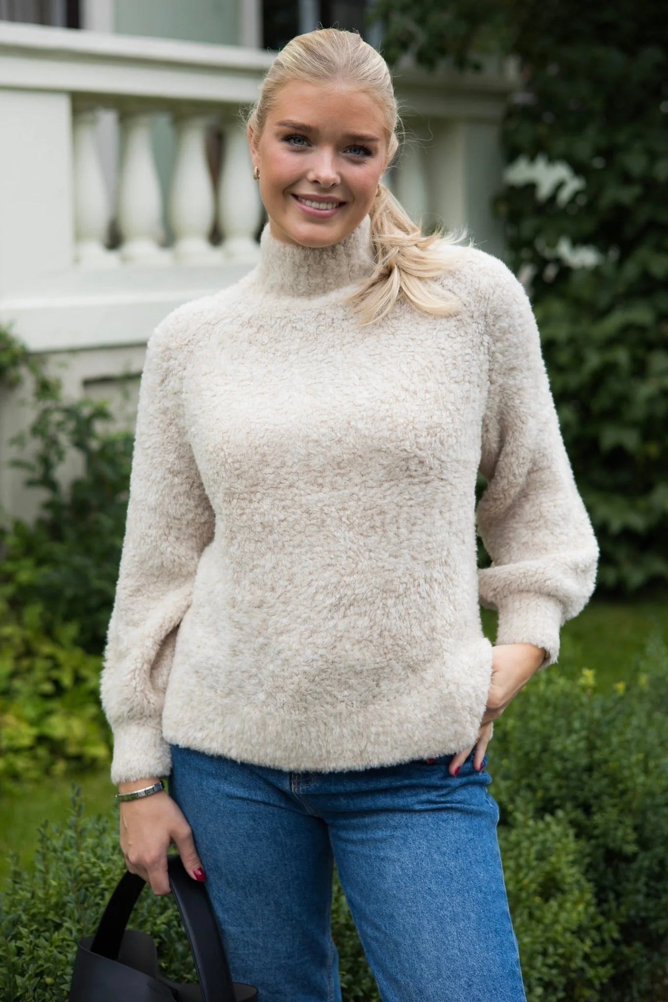 Elena Pullover Offwhite - Image 4