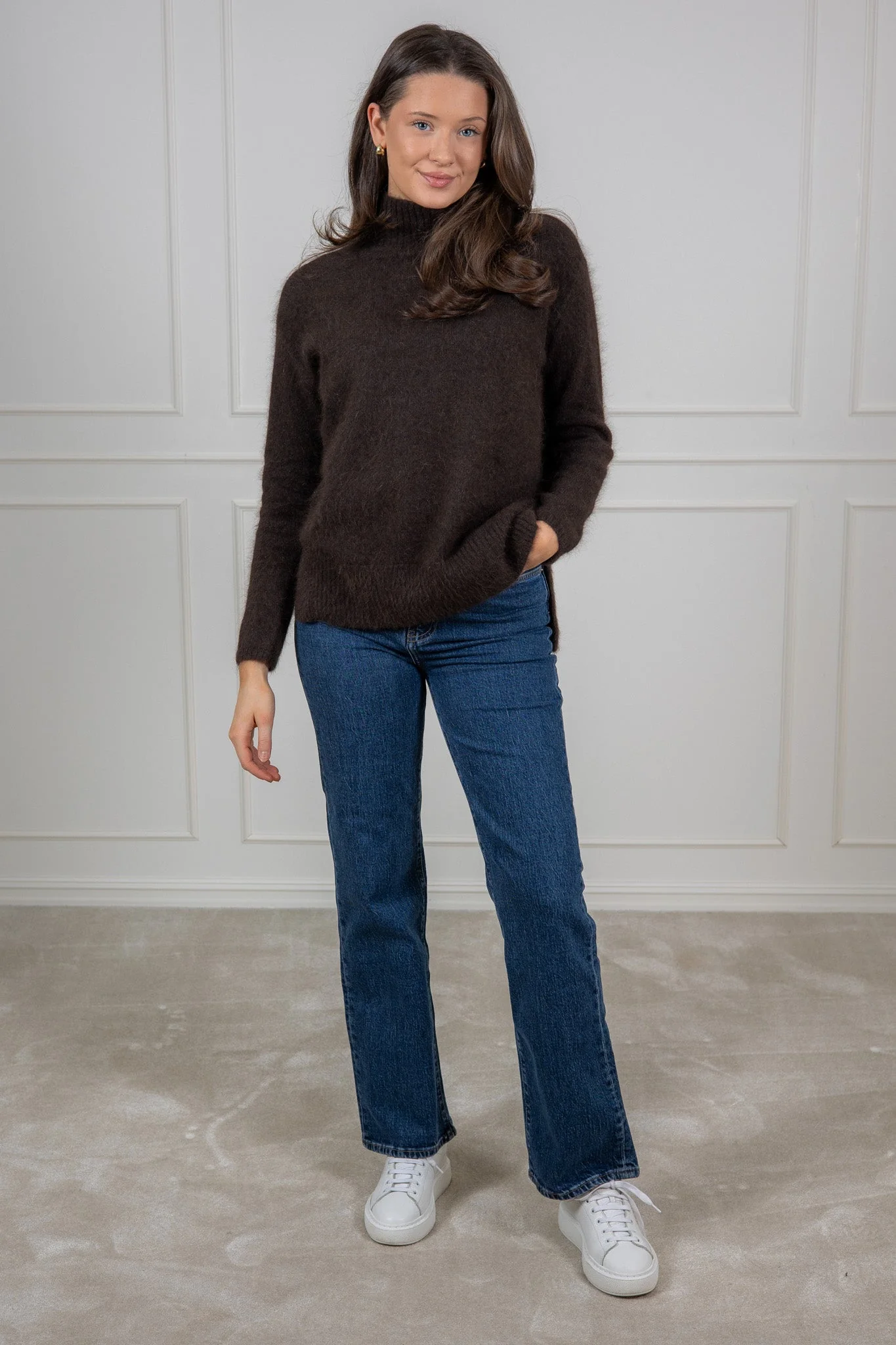 Reese Pullover Brown - Image 2