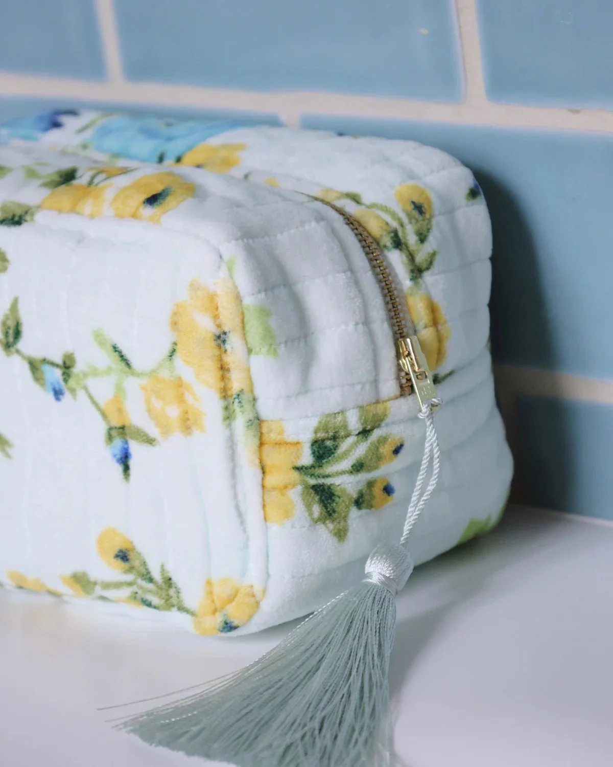 Cosmetic Bag Velvet Midsummer - Image 3