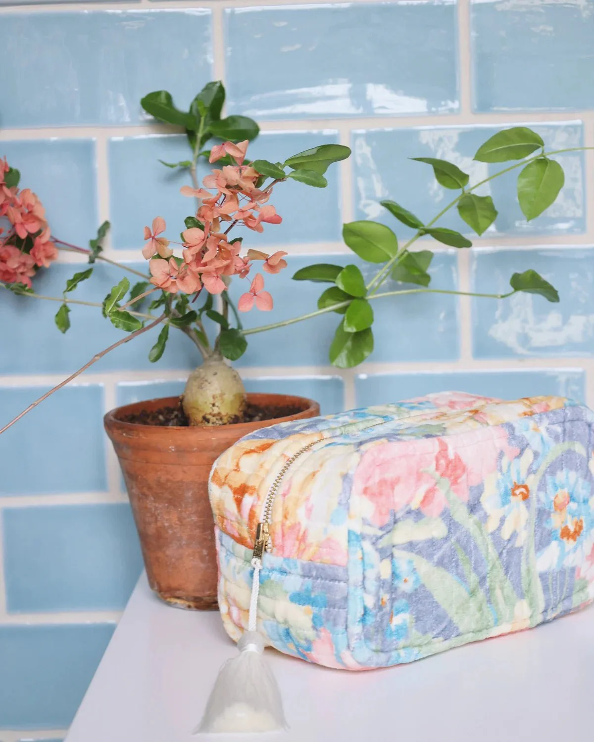 Cosmetic Bag Velvet Blue Florals