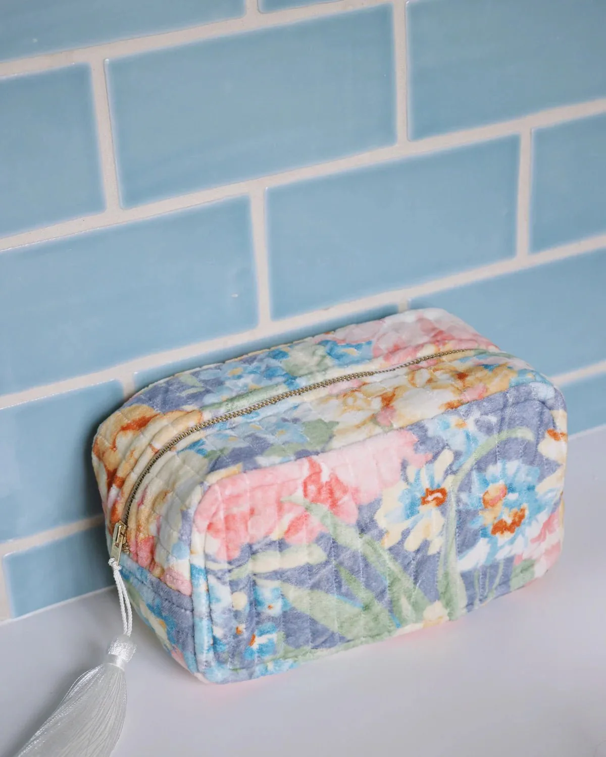 Cosmetic Bag Velvet Blue Florals - Image 3