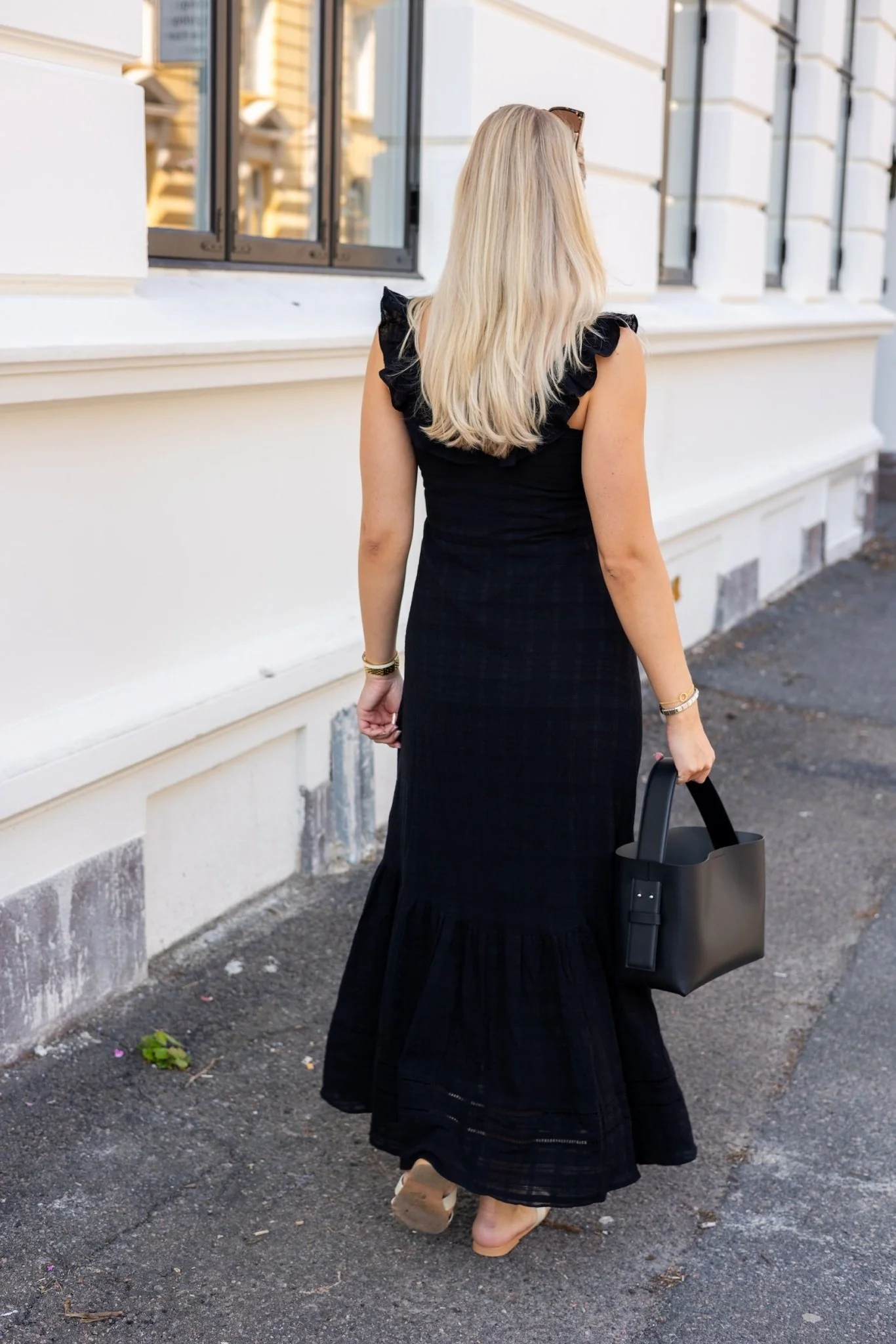 Eris Dress Black - Image 4