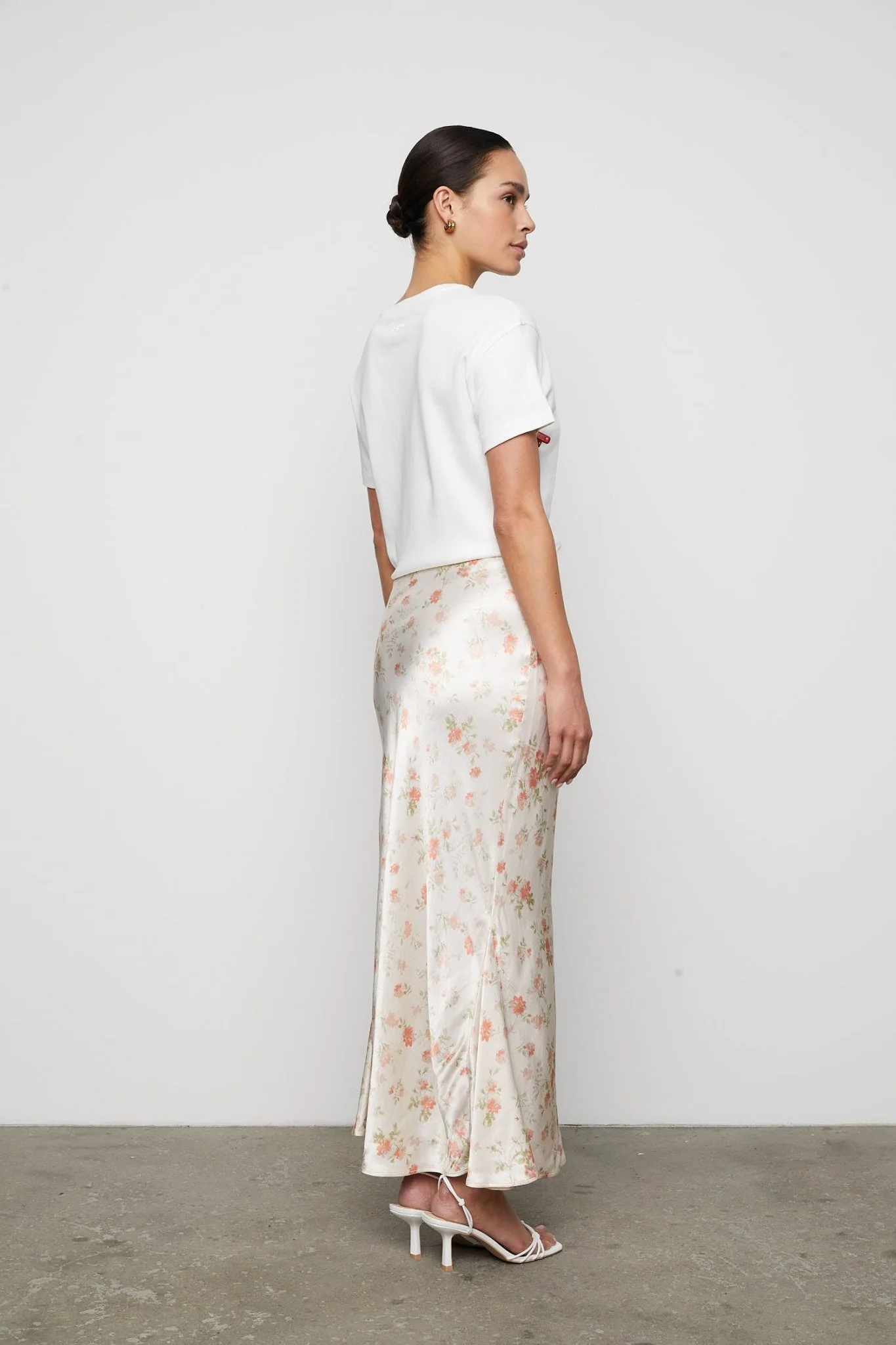 Hyro Skirt Peachy Rose Print - Image 3