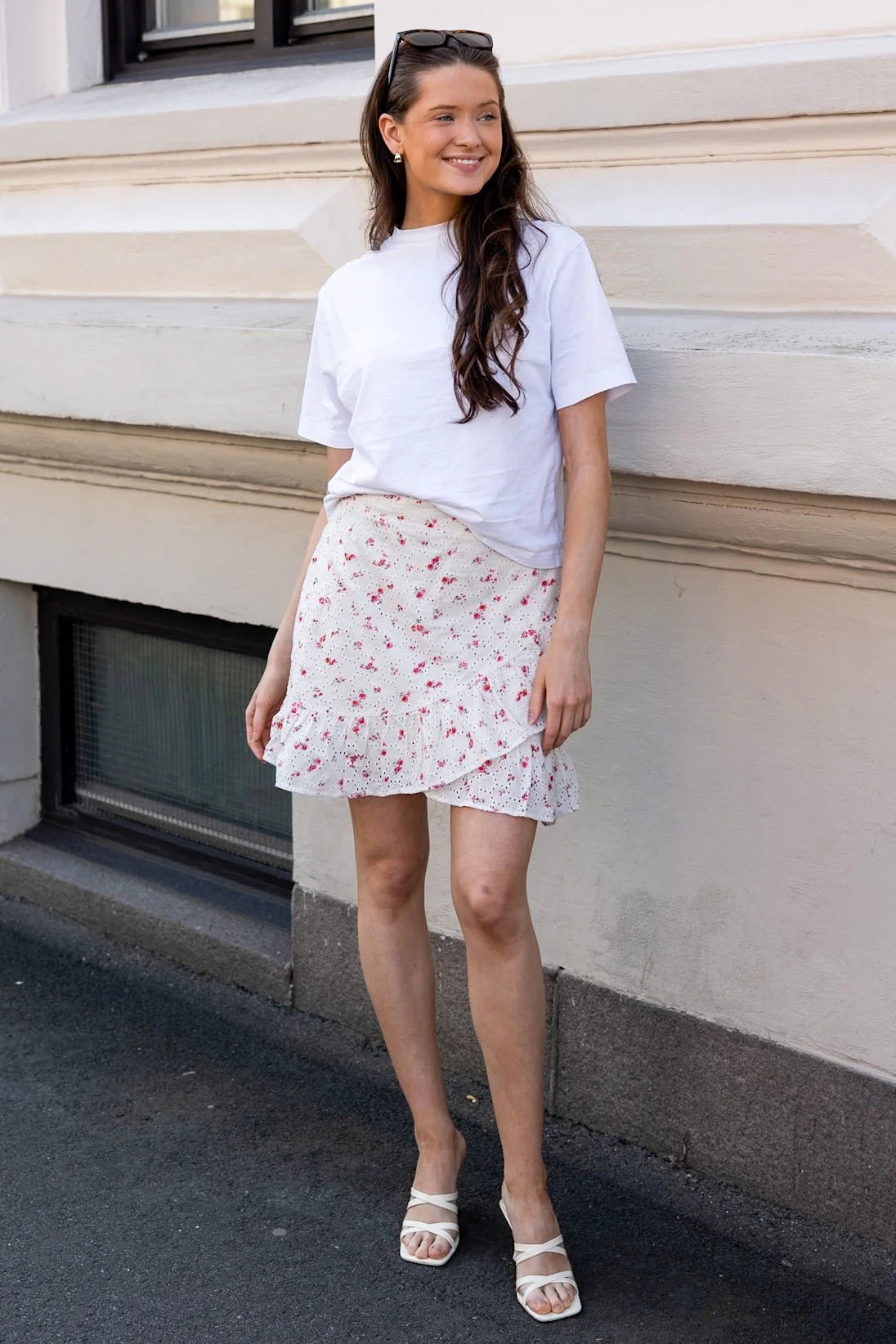 Bekka Embroidery Rose Skirt Pink - Image 3