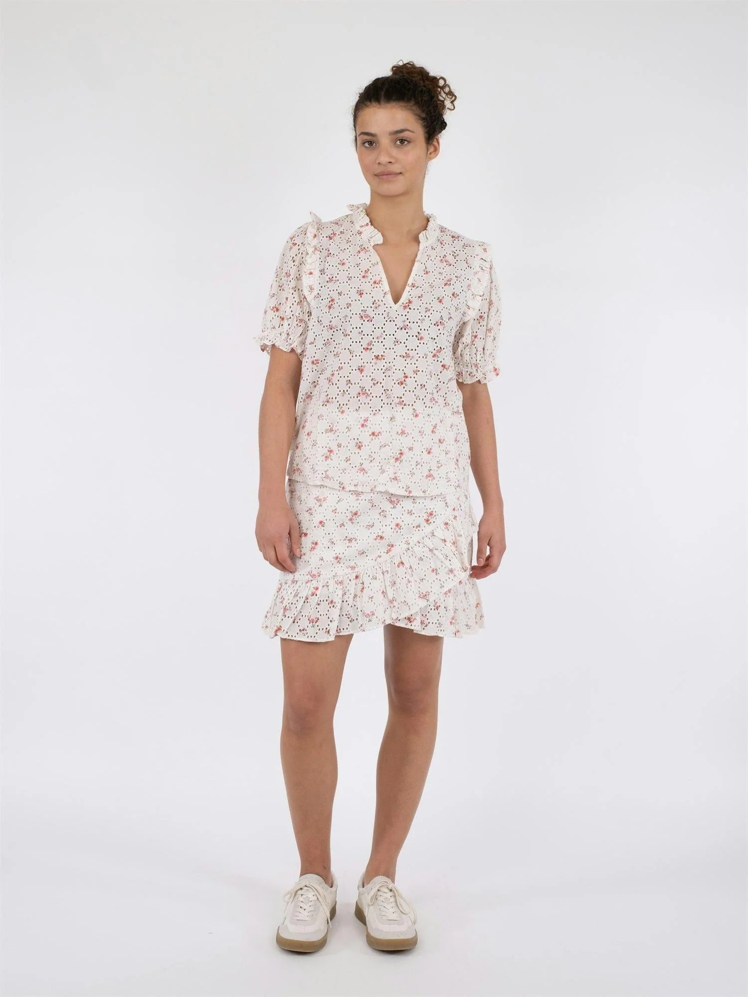 Bekka Embroidery Rose Skirt Pink - Image 5