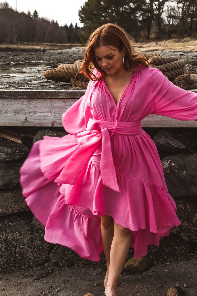 Beach Seniorita Dress Pink - Image 2