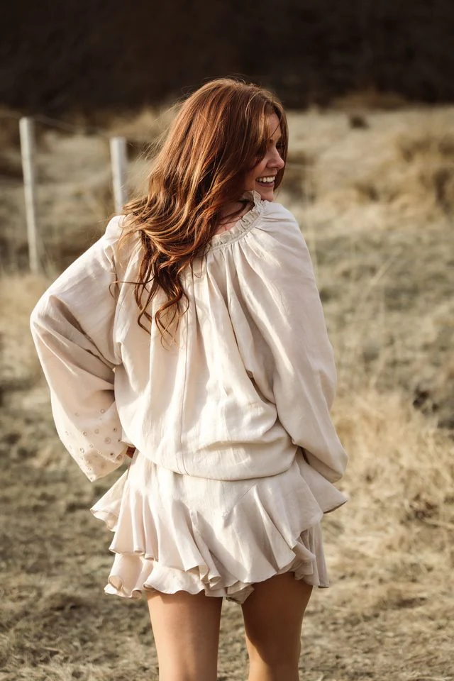 Breezy Blouse Beach Beige - Image 4