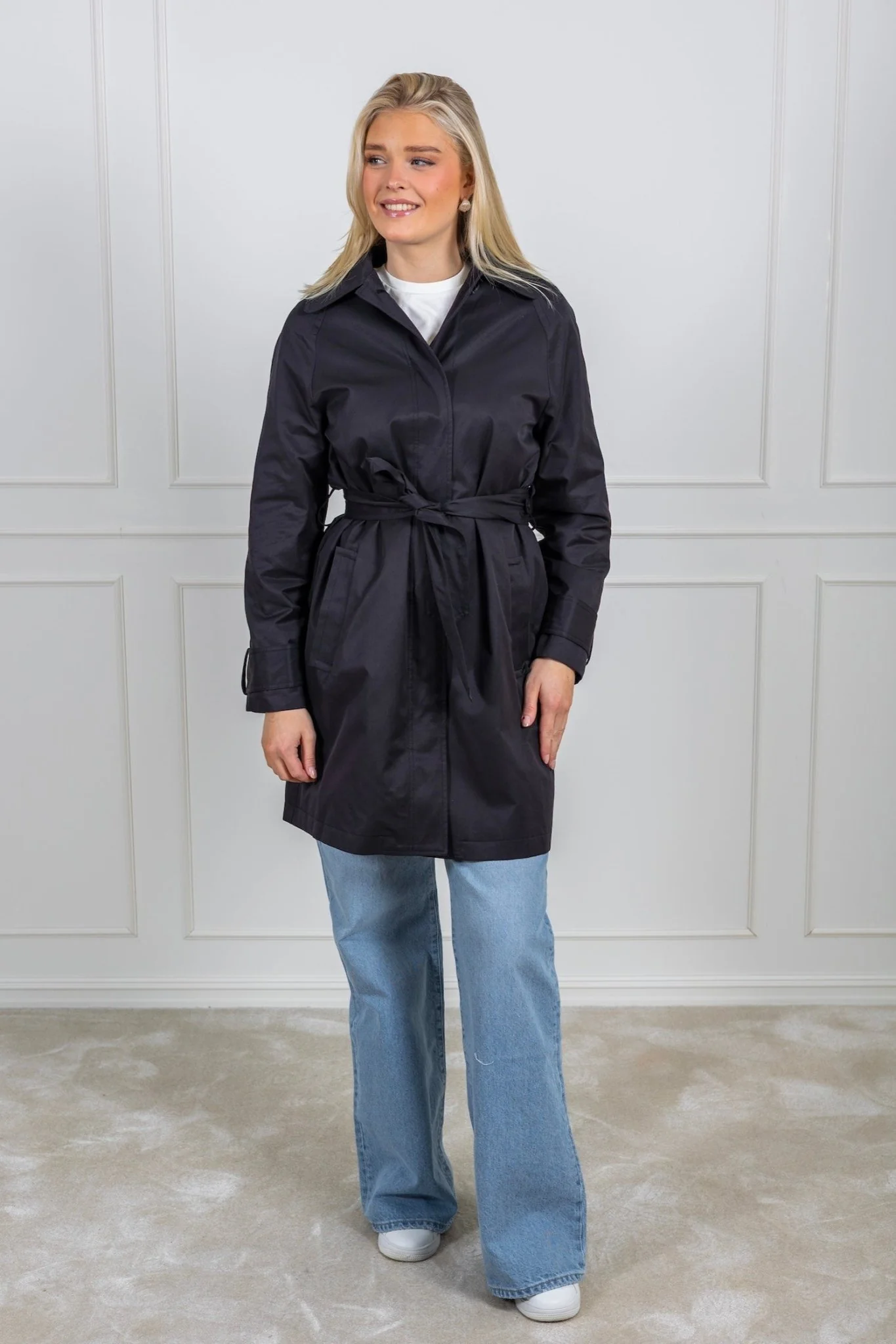 Mazie Coat Black - Image 4
