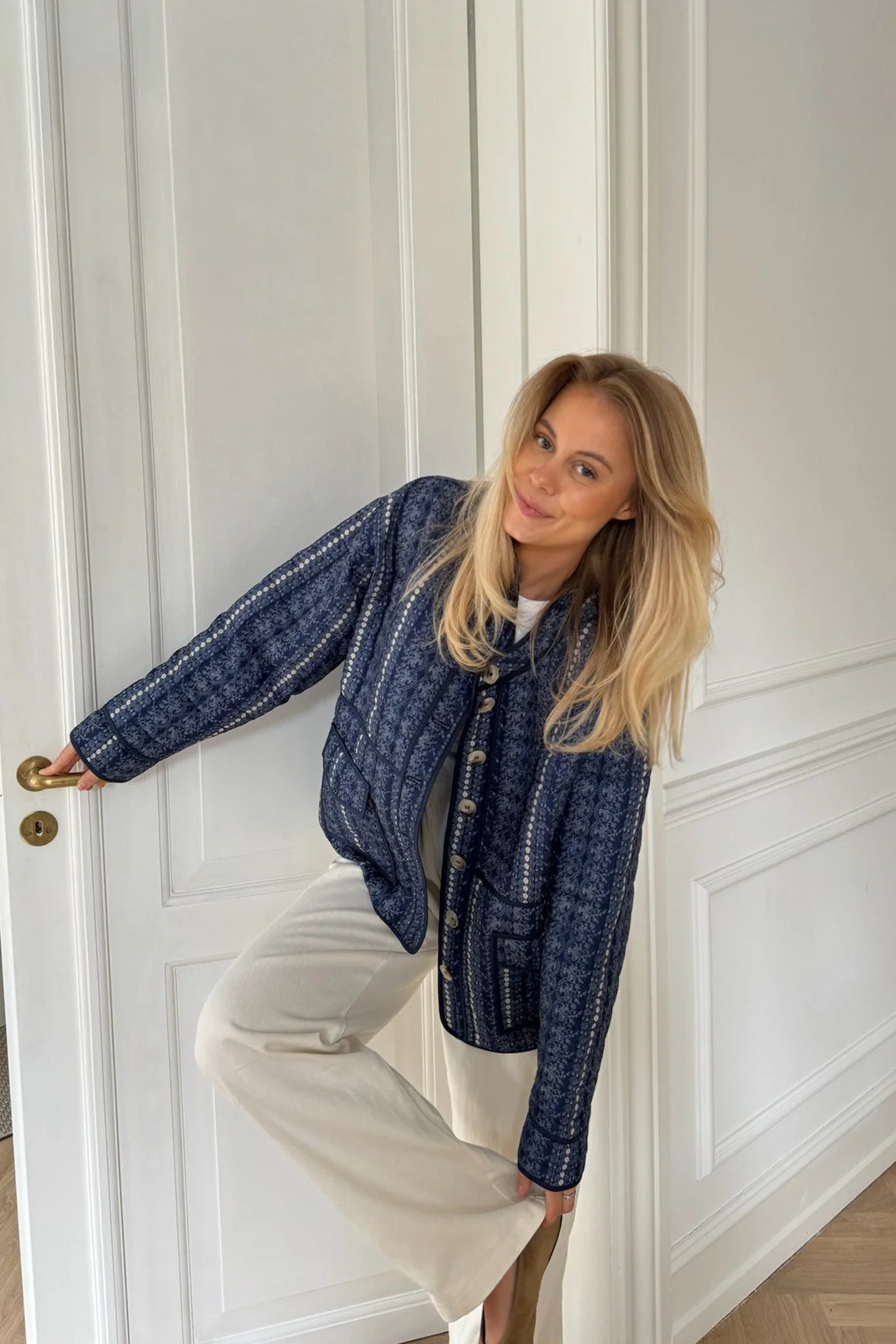 Emmyic Quilted Jacket Navy Flower Print - Image 7