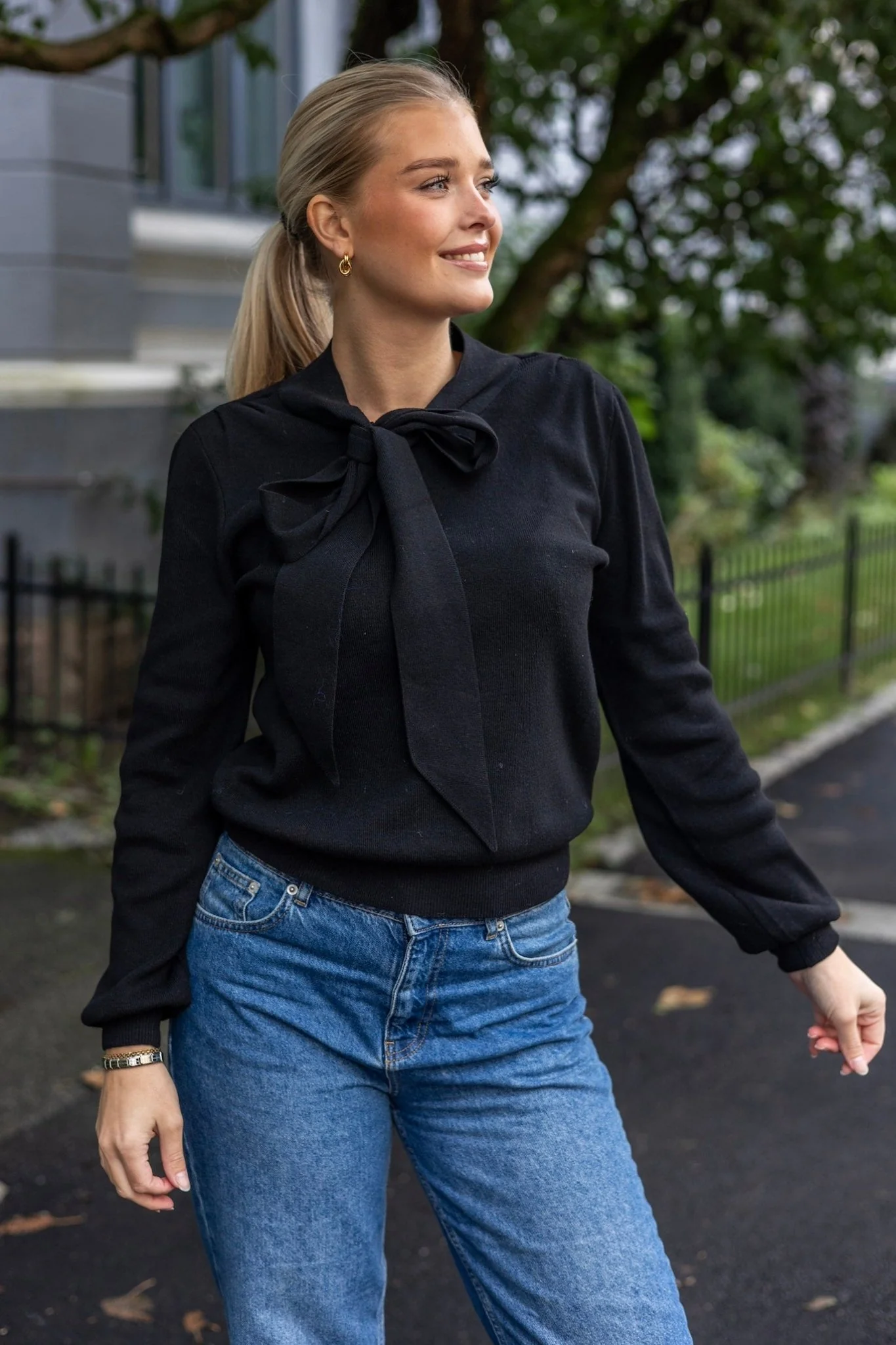 Yasassi Ls Bow Knit Pullover Black