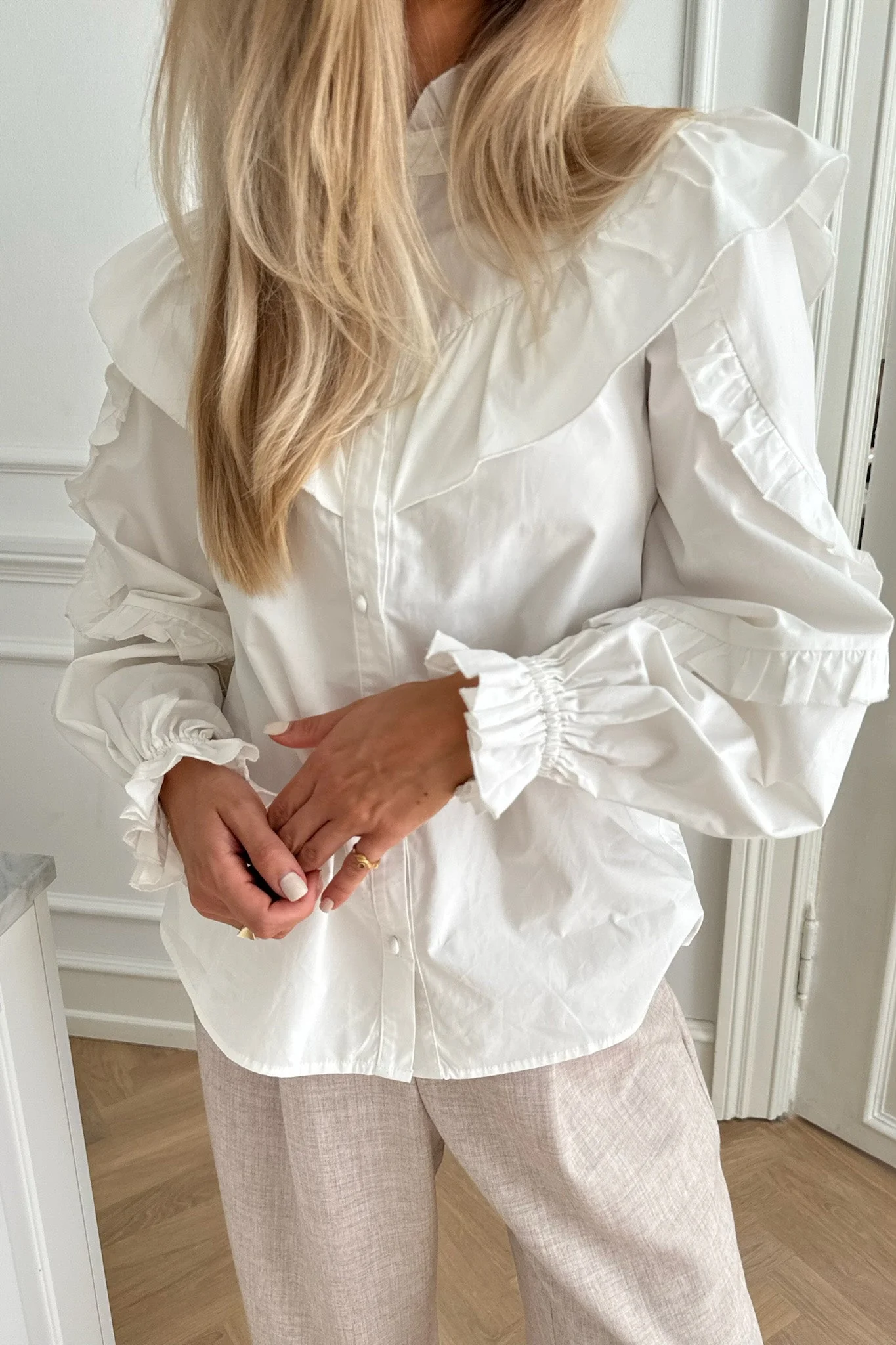 Isa Shirt White - Image 2