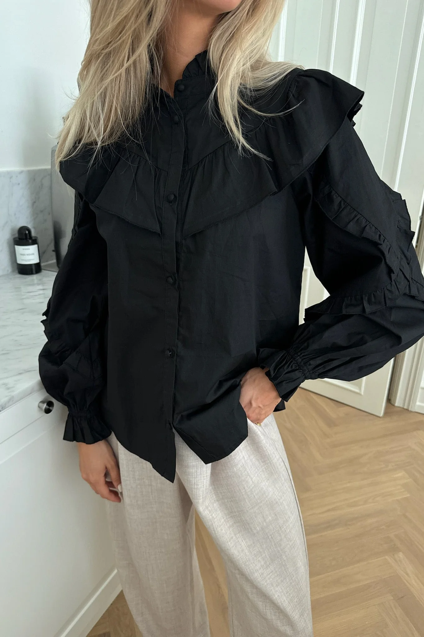 Isa Shirt Black - Image 2