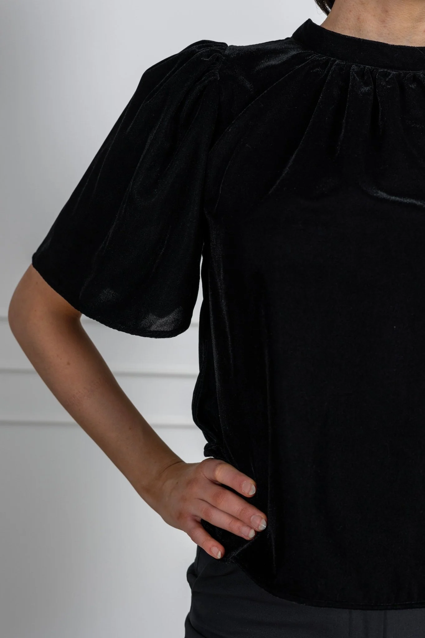 Lulu Top Velvet Black - Image 9