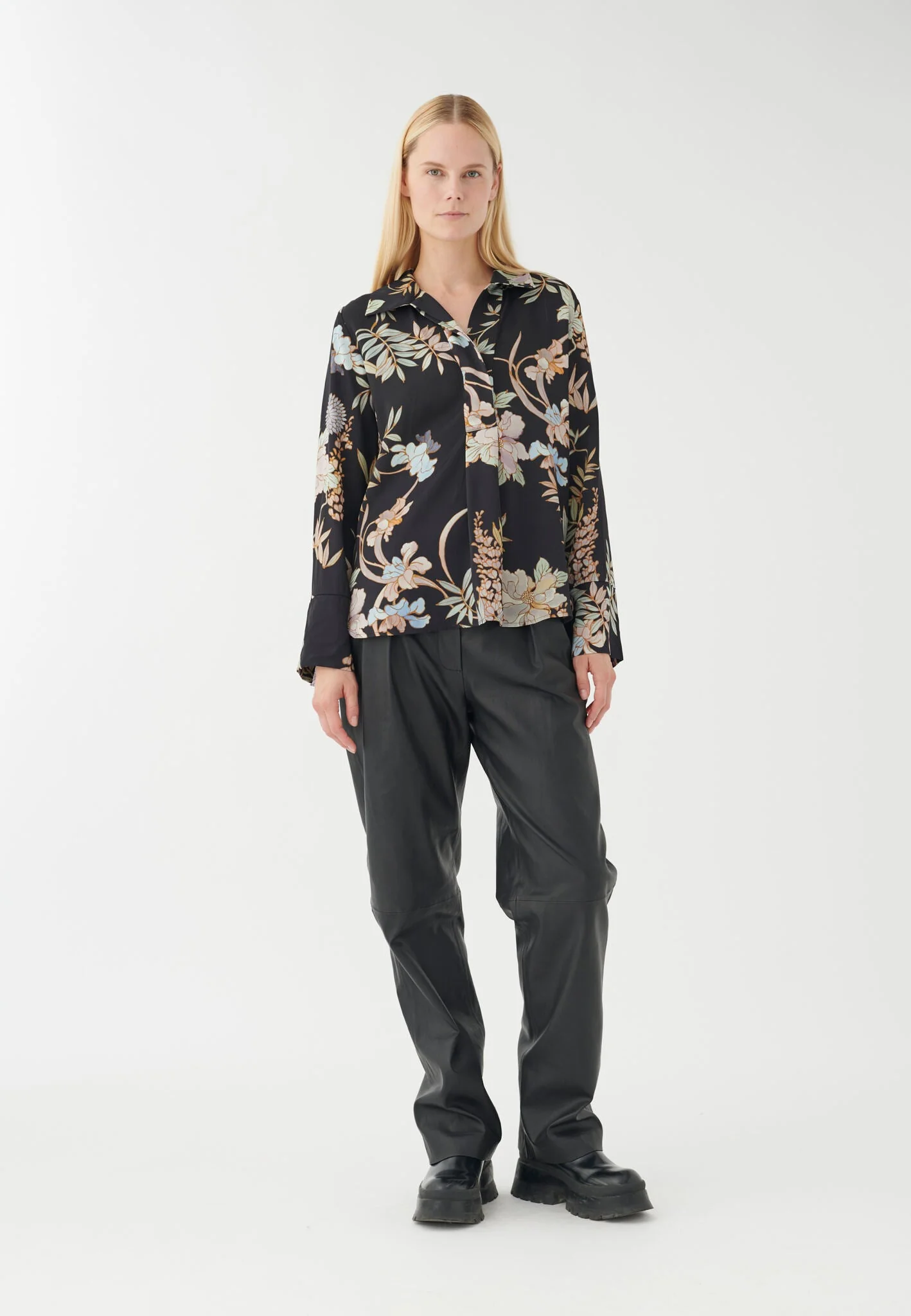 Janetdea Mimosa Black - Image 3
