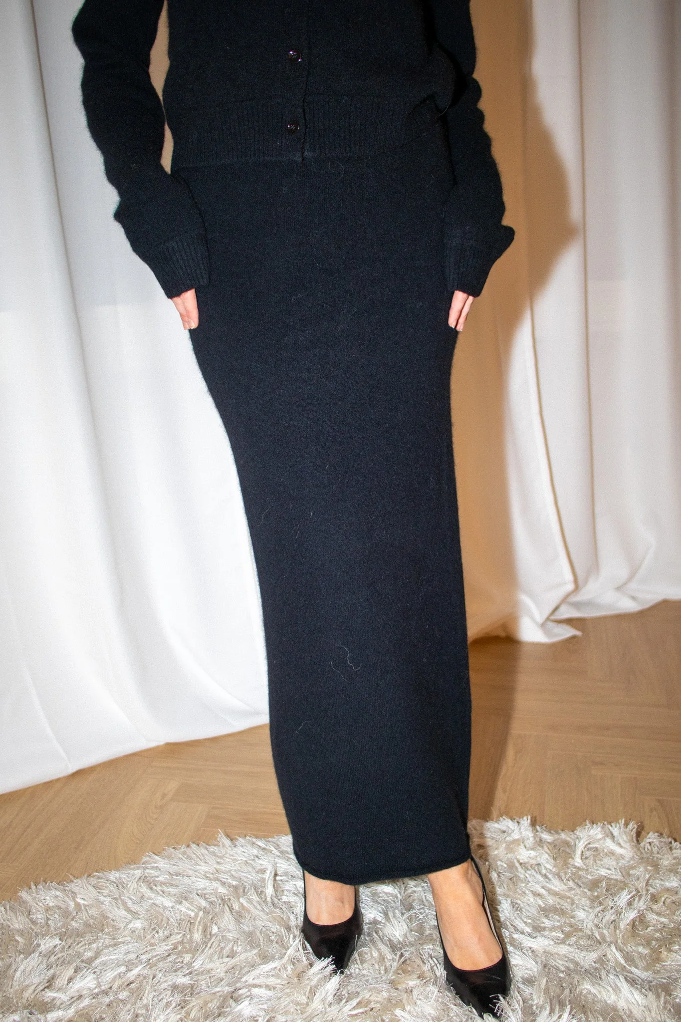 Mora Knitted Skirt Black - Image 3