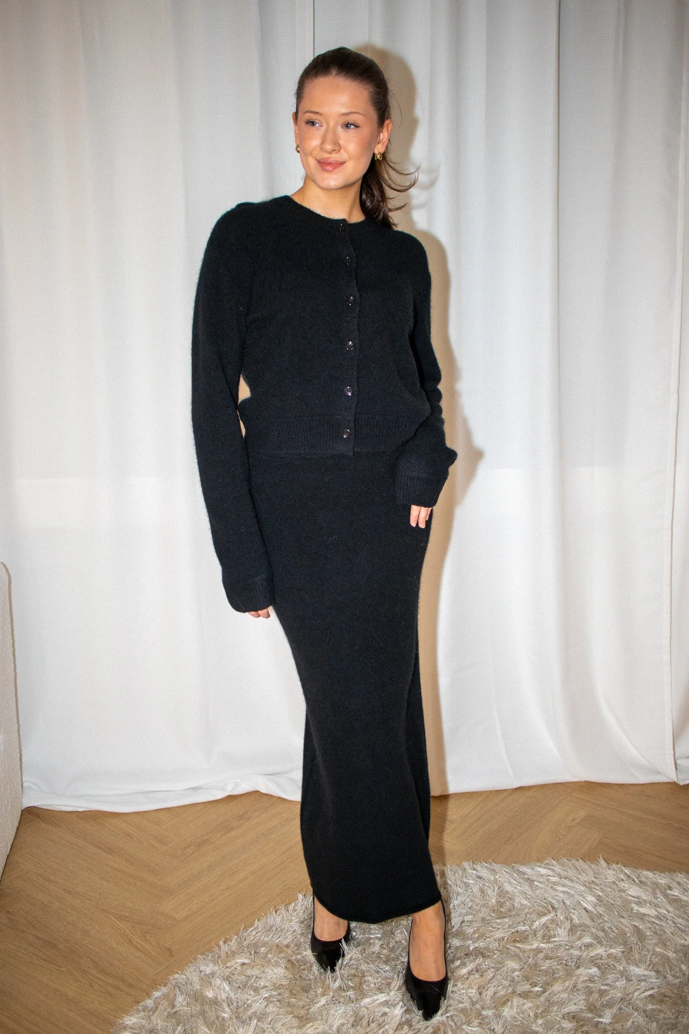 Mora Knitted Skirt Black - Image 4