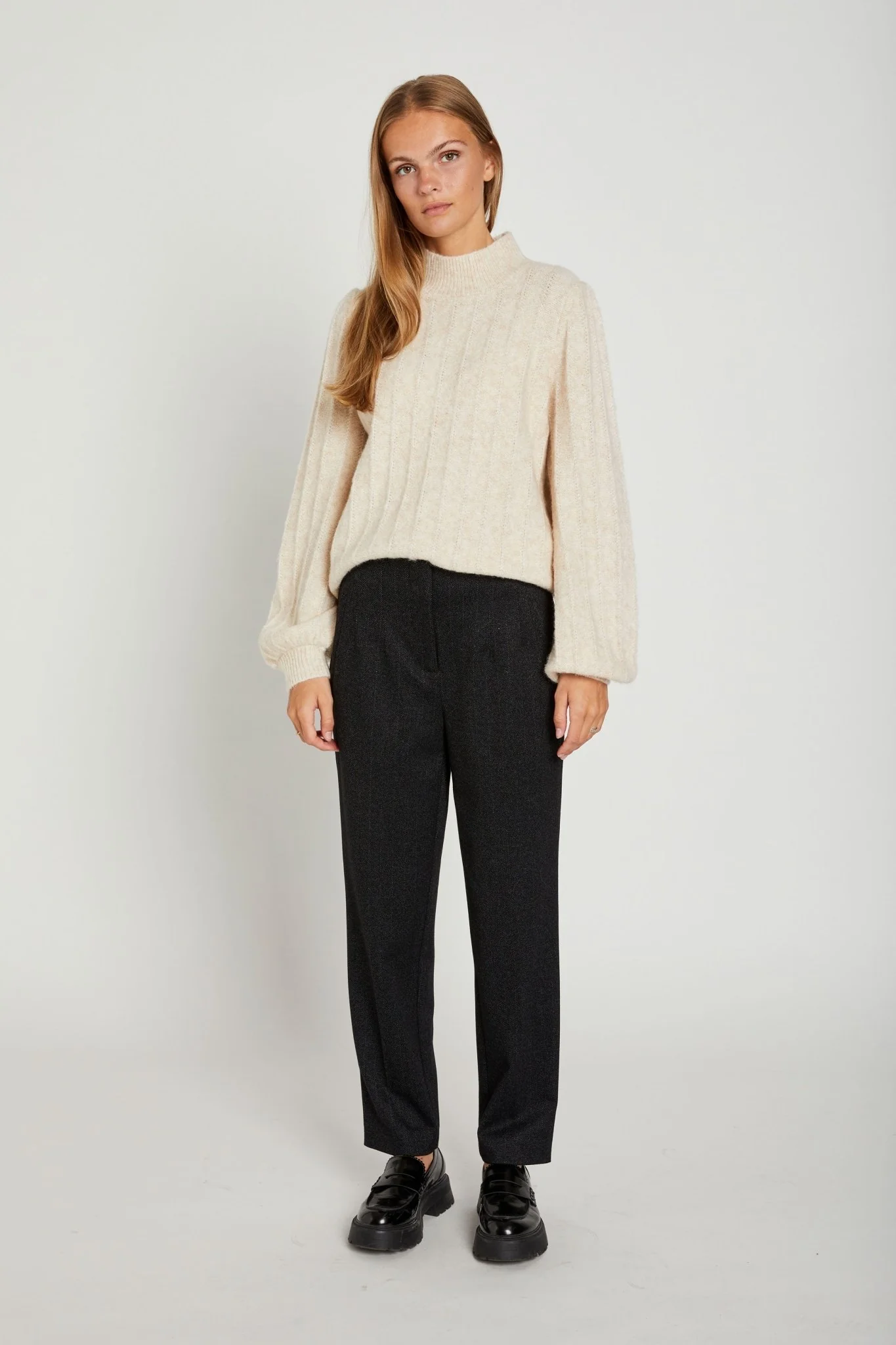 Olana Pants Black - Image 2