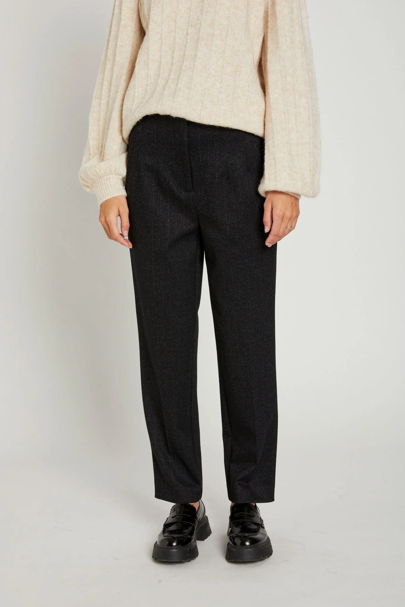 Olana Pants Black - Image 3