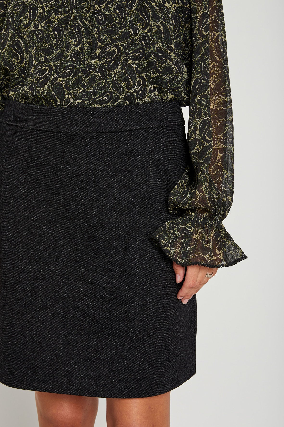 Carla Skirt Black - Image 3