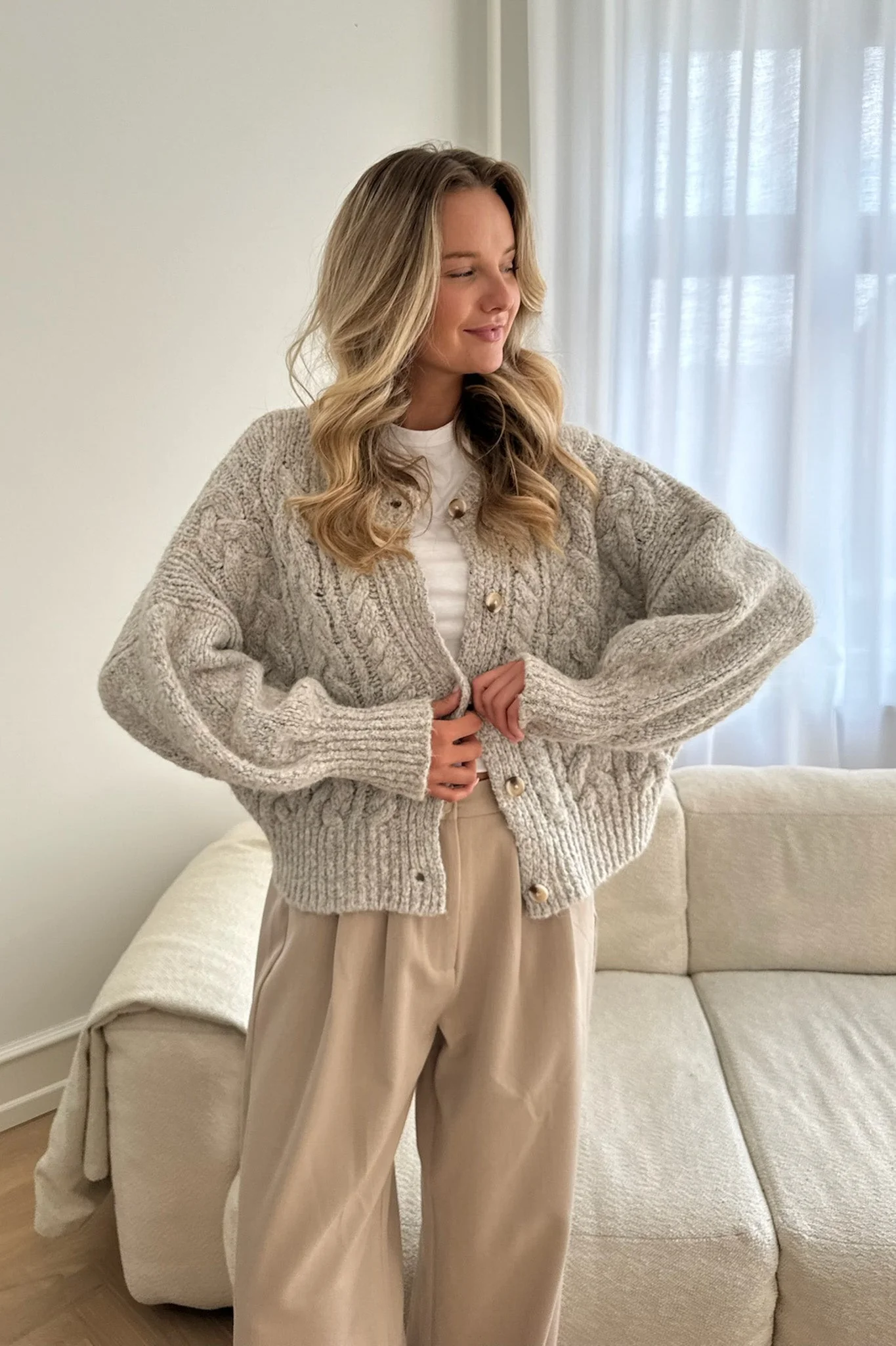 Ella Cardigan Light Greige