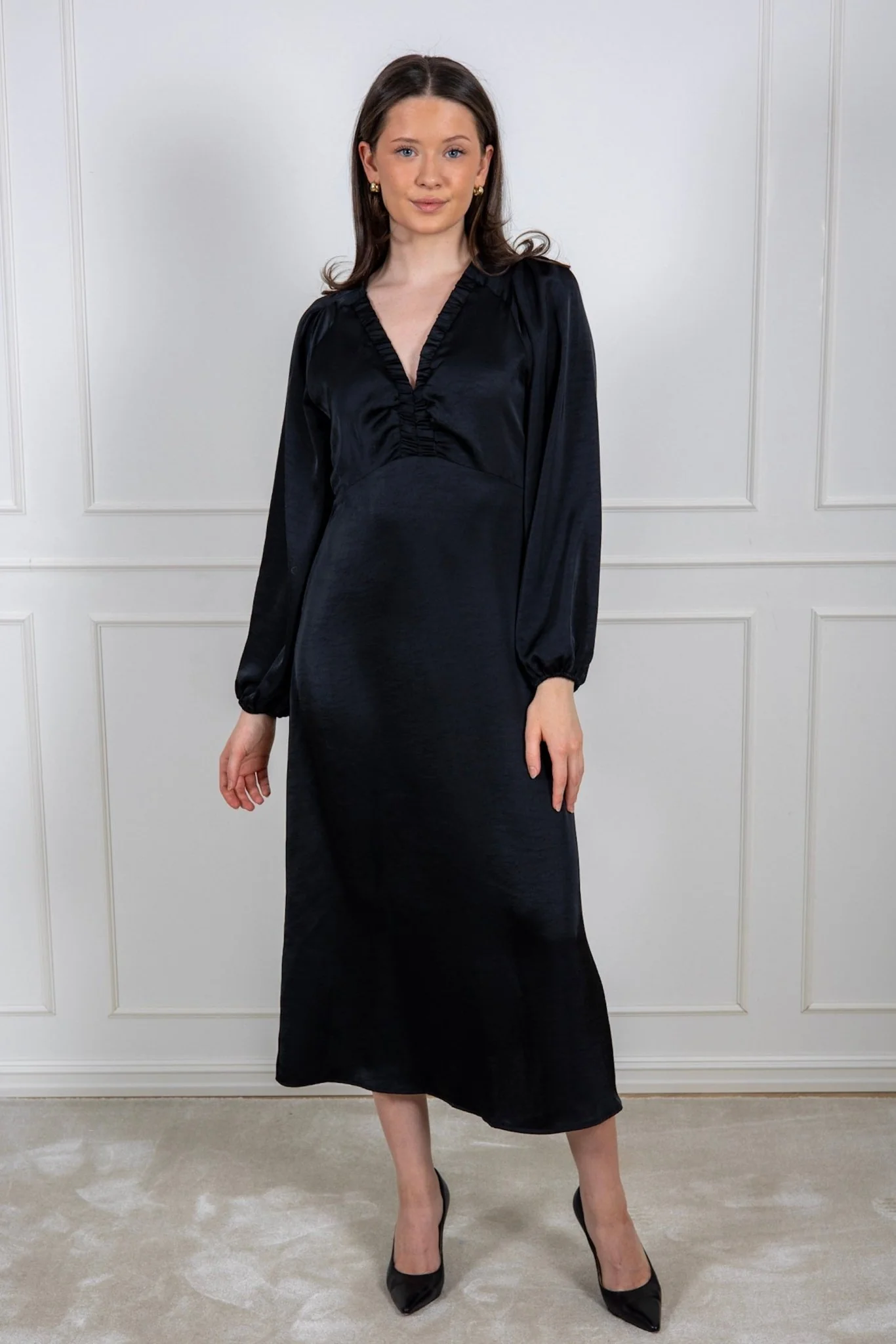 Isobel Heavy Sateen Dress Black - Image 4