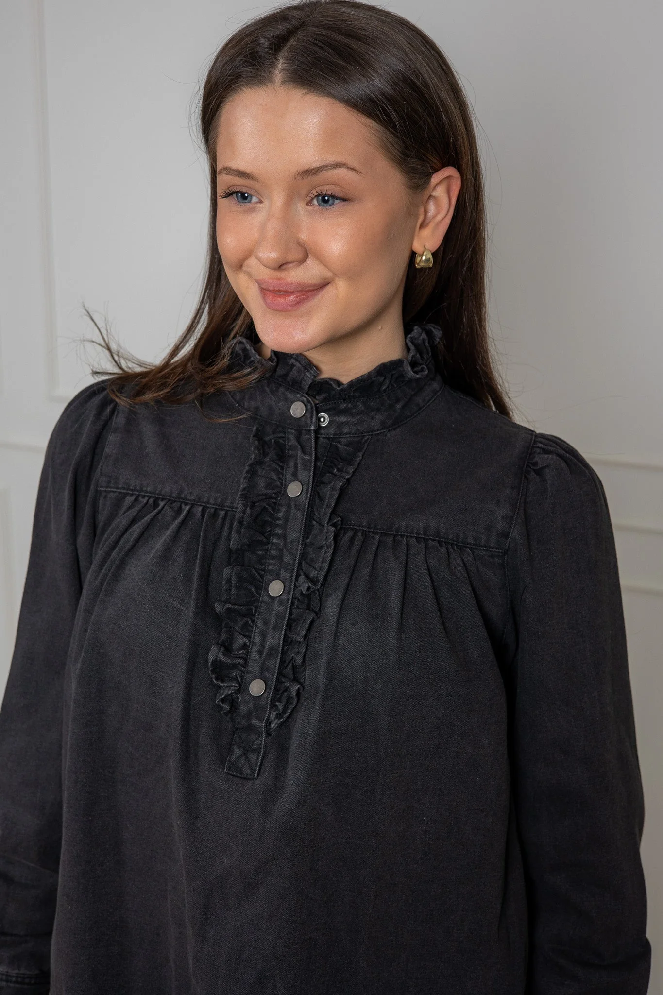 Ava Denim Dress Black - Image 7