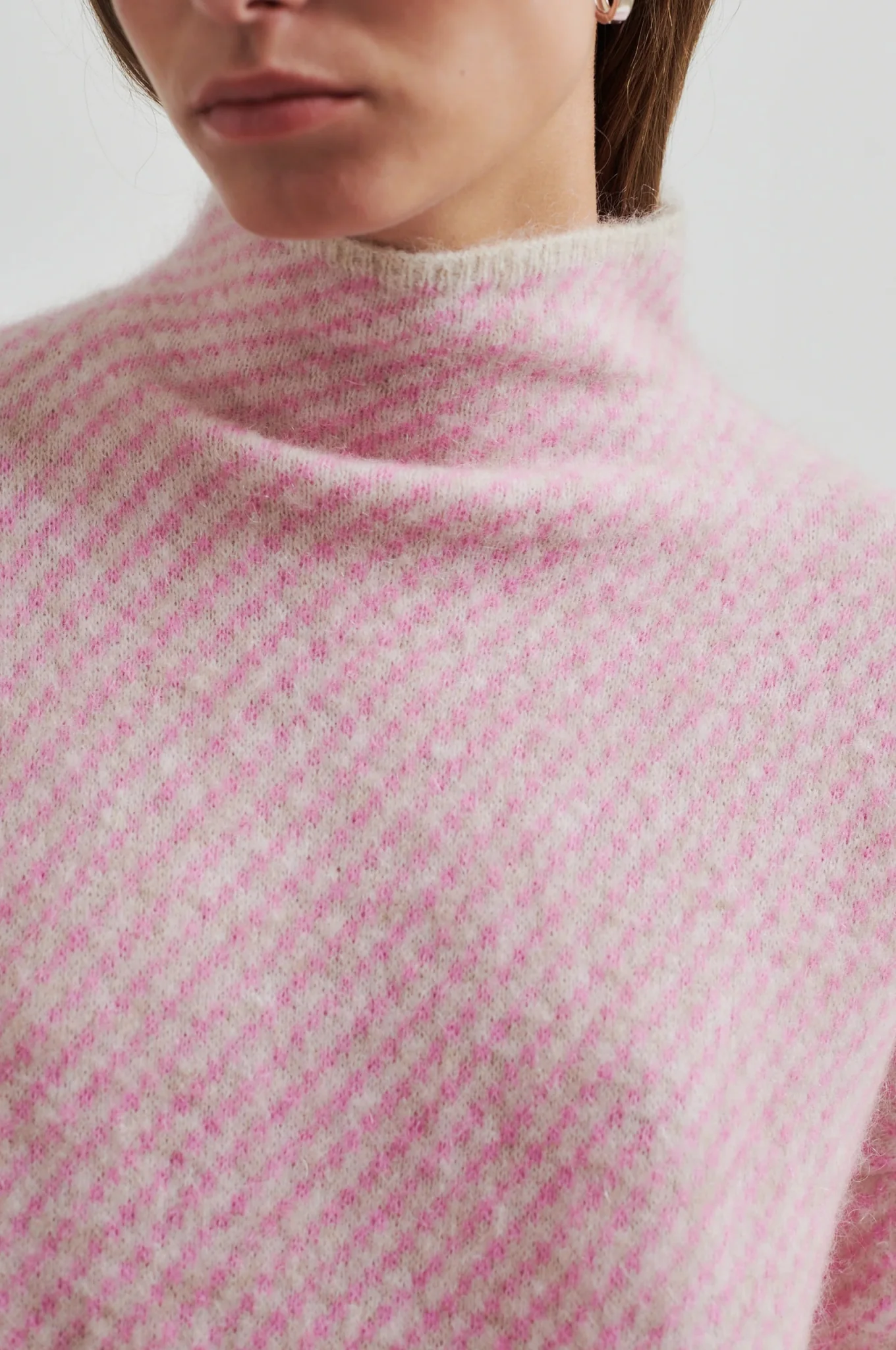 Capella Knit T-Neck Pink Cosmos - Image 6