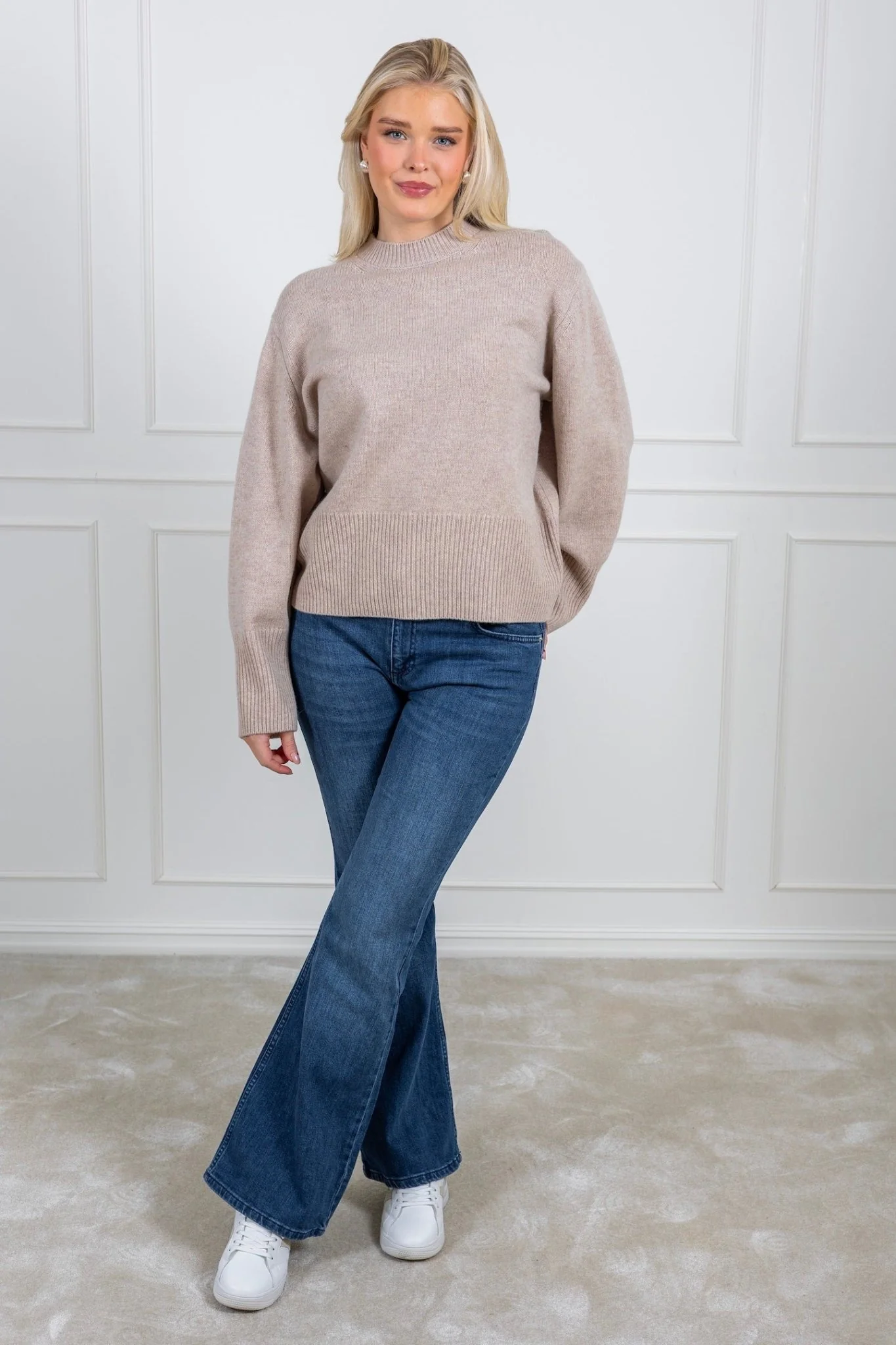 Alpha Knit O-Neck Pumice Stone - Image 3
