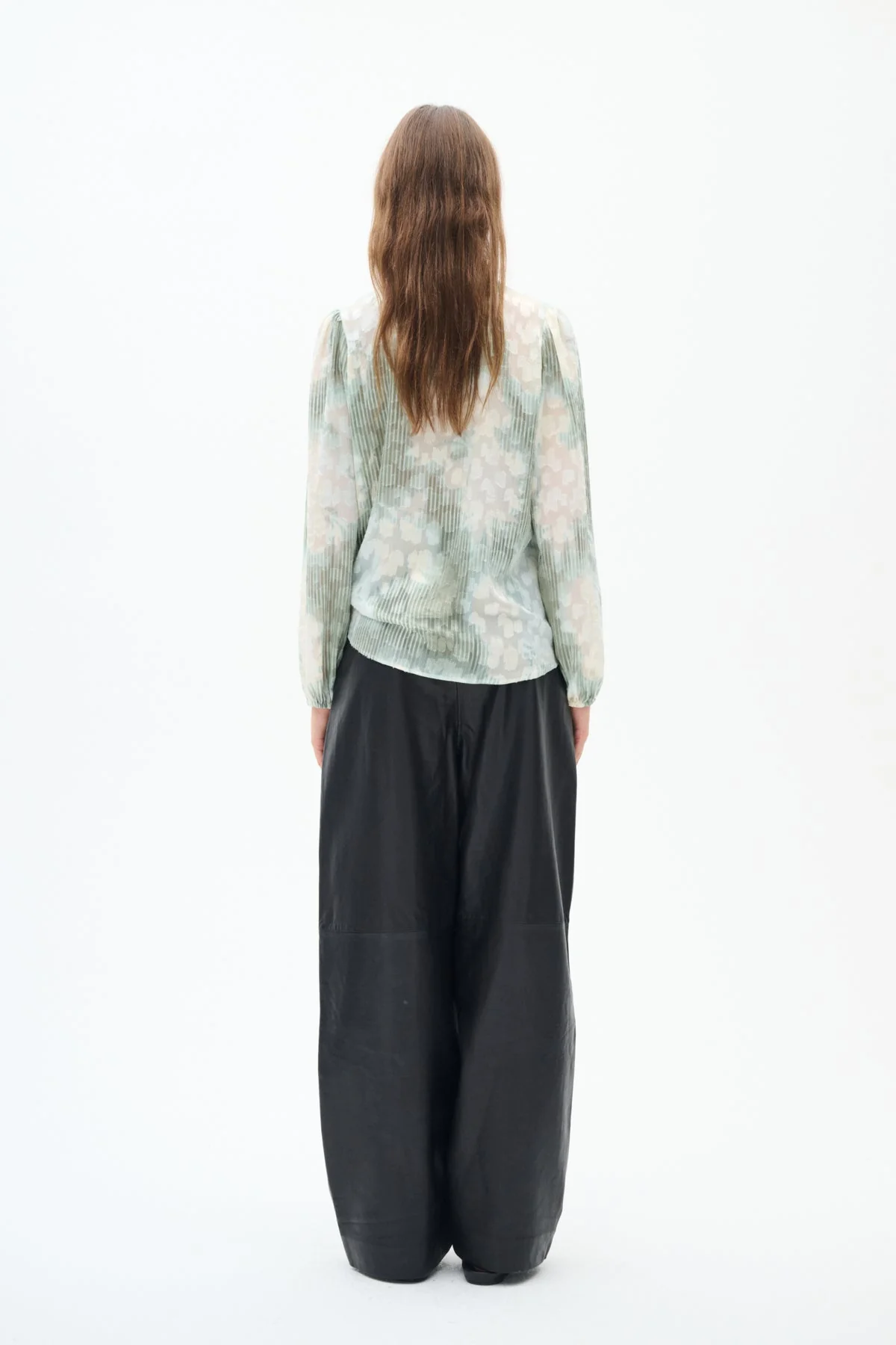 Cielle Shirt Green Illuminating Florals - Image 5