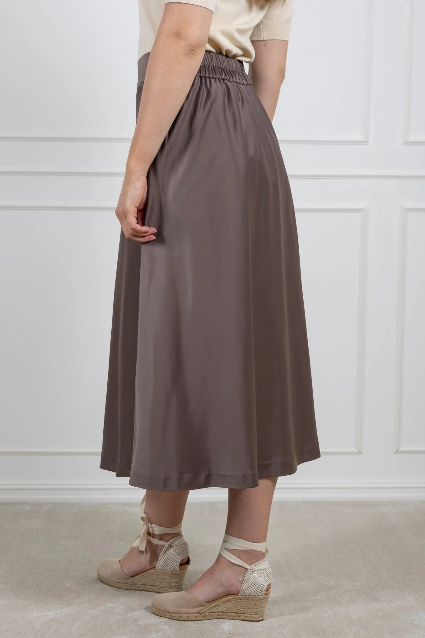 Zilkyiw Skirt Iron - Image 3