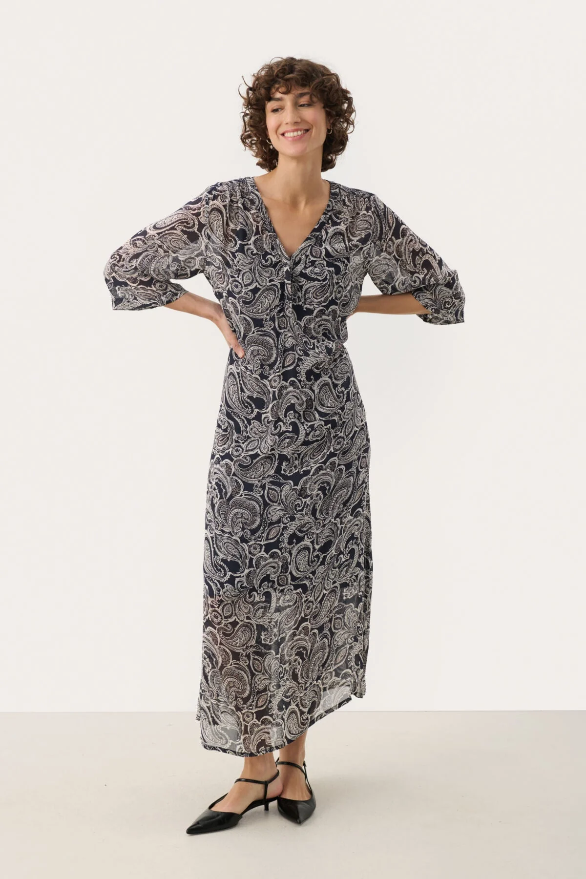 Berit Dress After Midnight Paisley Print - Image 7
