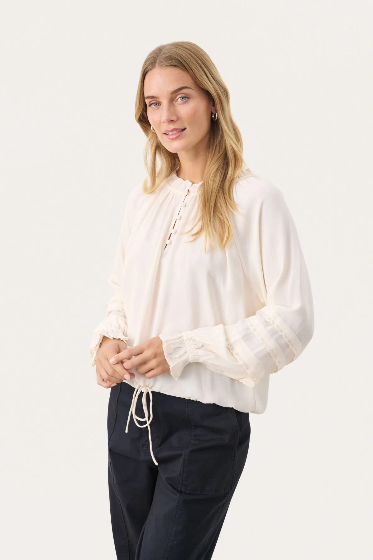 Narachapw Blouse Eggnog - Image 4