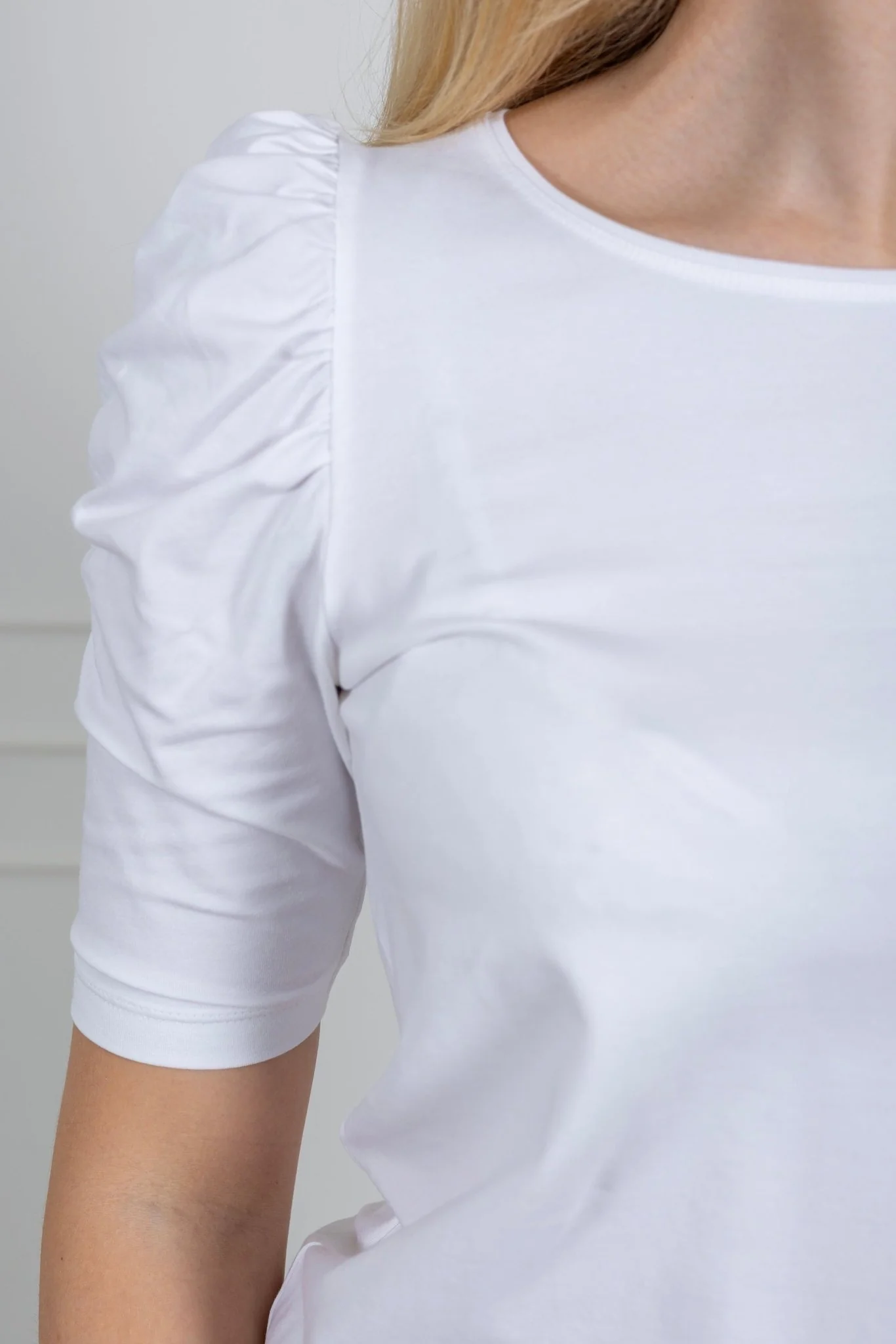 Adrienne T-Shirt White - Image 6