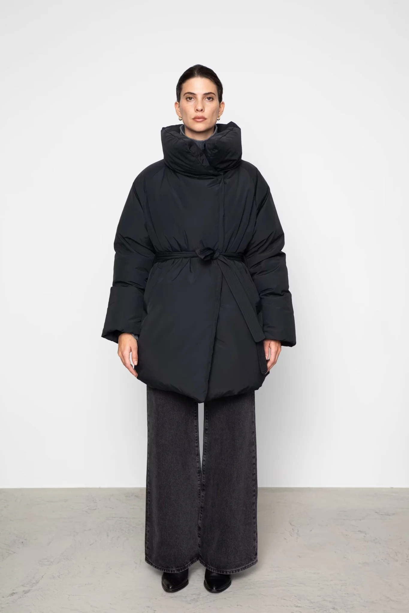 Orion Down Jacket Black