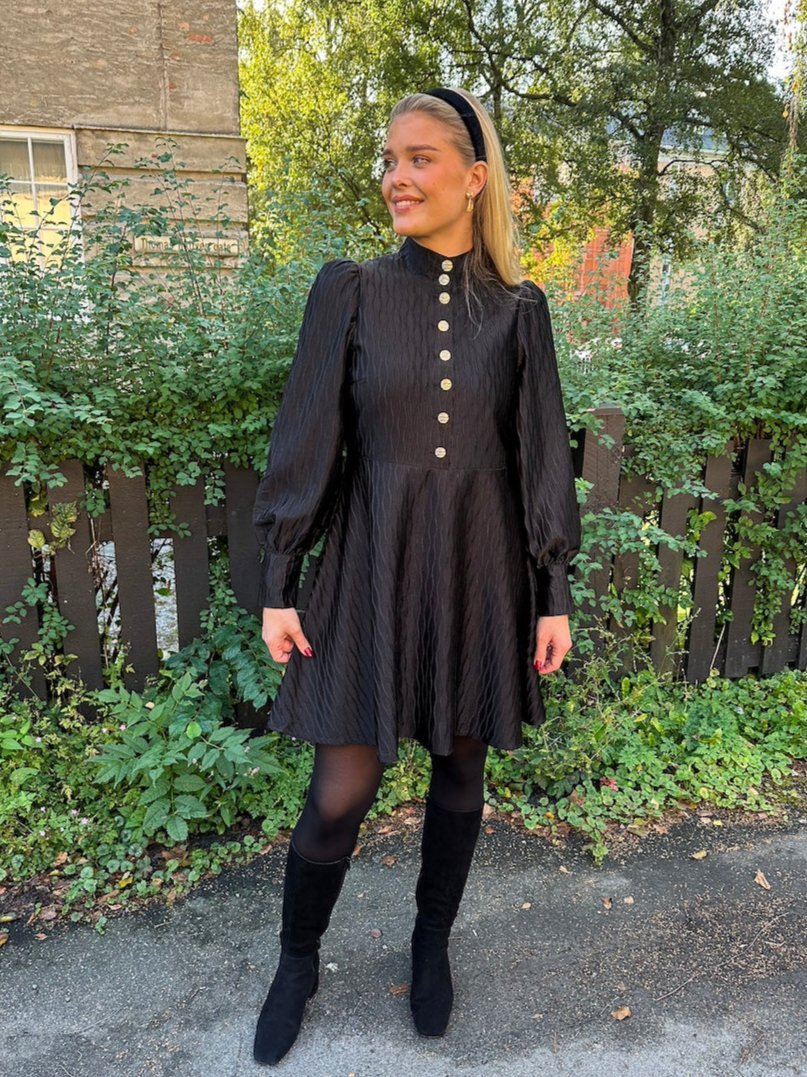 Yasripple Ls Dress Black - Image 5