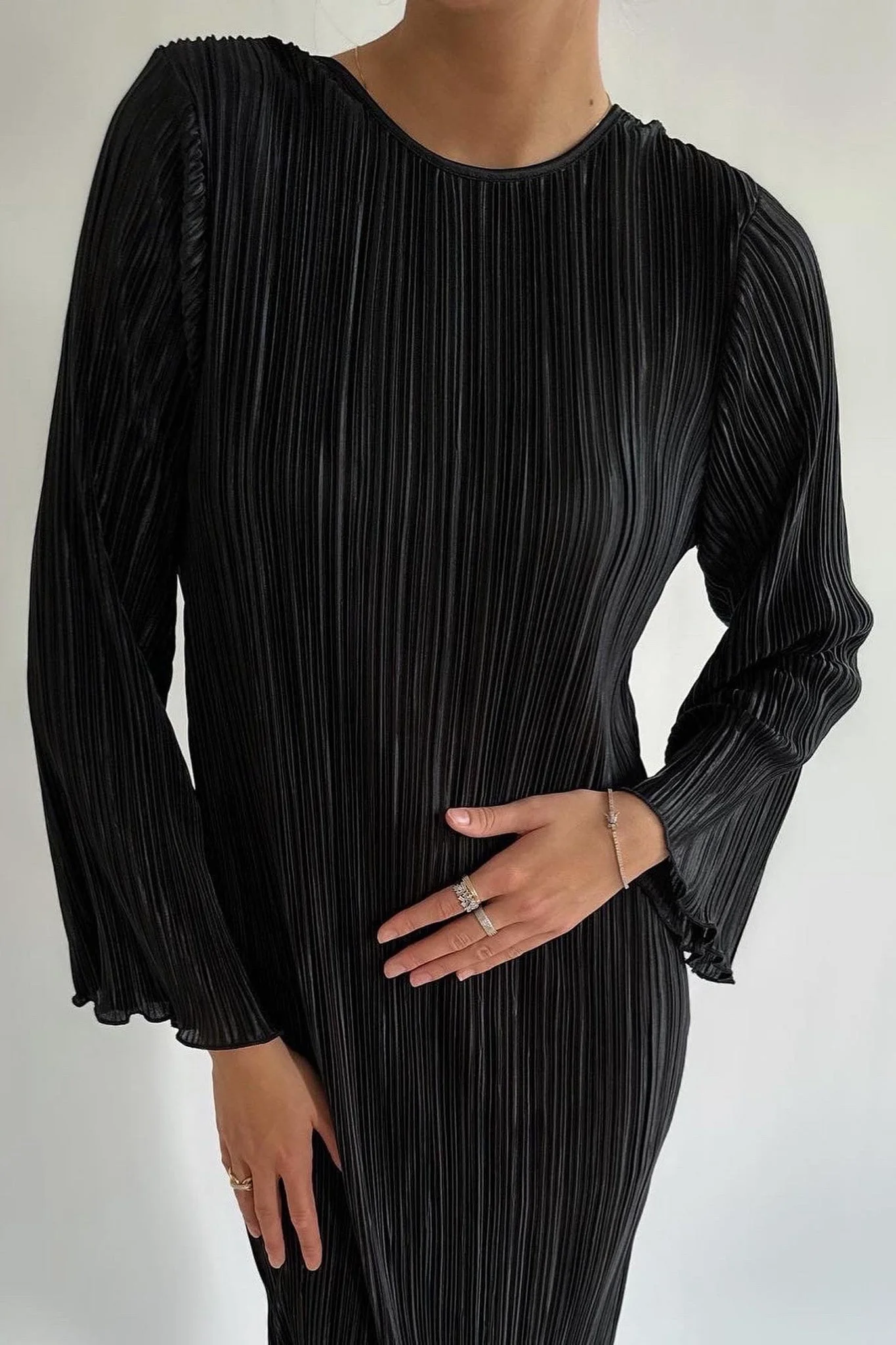 Kelly Long Plisse Dress Black - Image 5