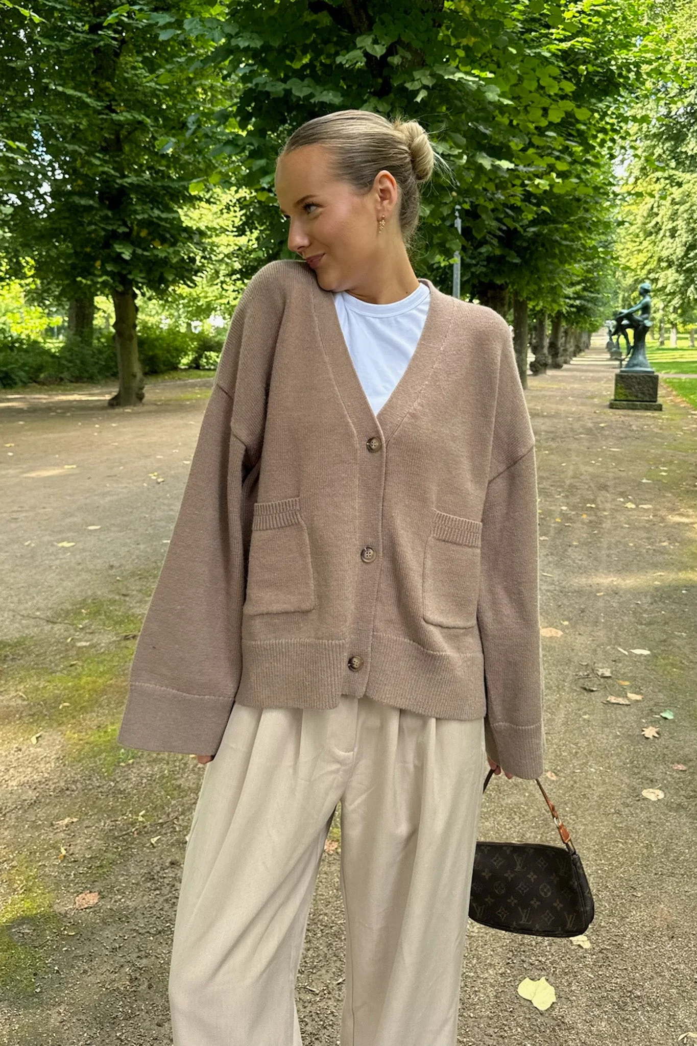 Molly Cardigan Brown - Image 4